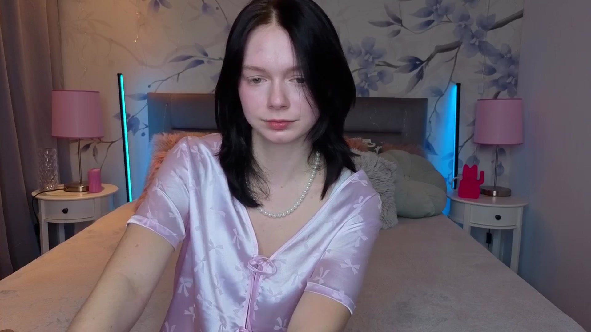 Gallery image thumbnail from Bucks_bunny's myfreecams stream on, 03/10/2026, 24:00 image 18 of 20