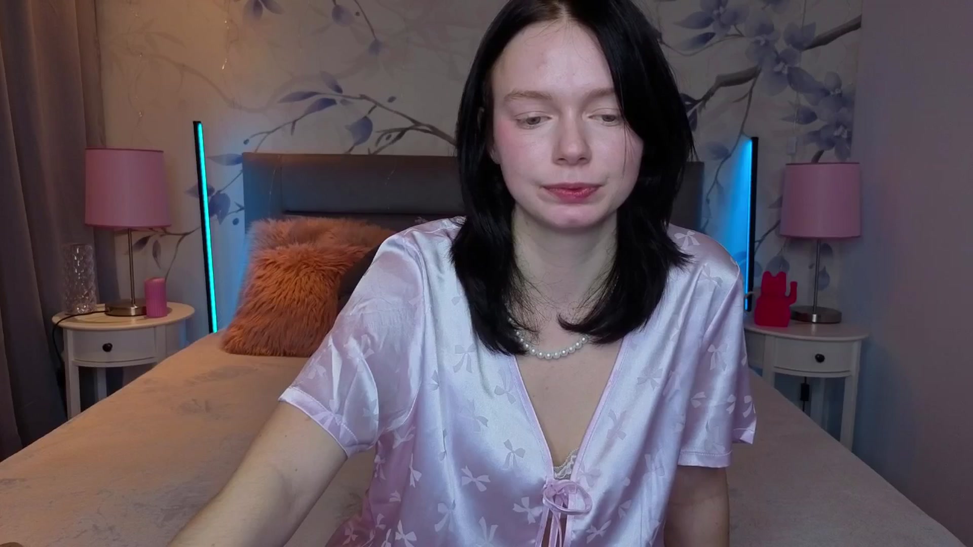 Gallery image thumbnail from Bucks_bunny's myfreecams stream on, 03/10/2026, 24:00 image 3 of 20