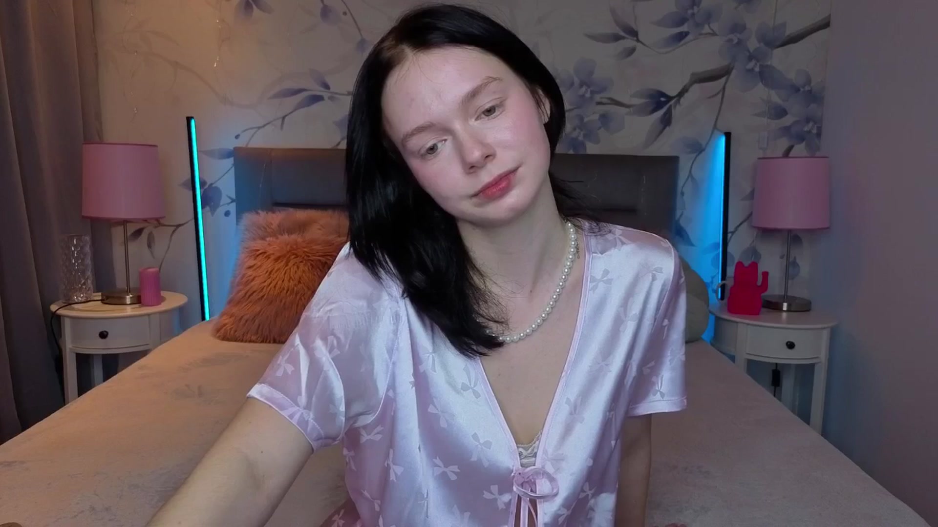 Gallery image thumbnail from Bucks_bunny's myfreecams stream on, 03/10/2026, 24:00 image 6 of 20