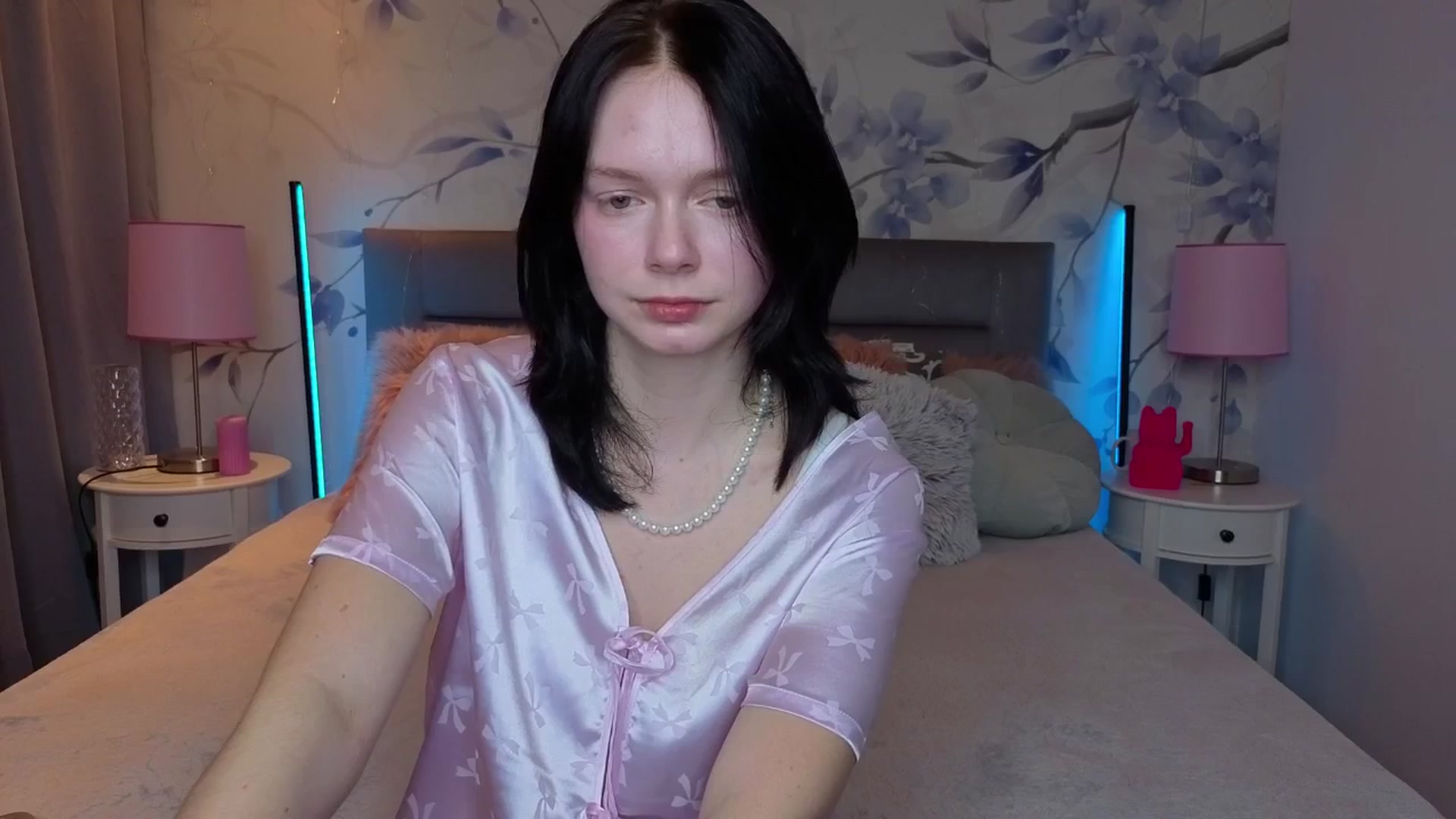 Gallery image thumbnail from Bucks_bunny's myfreecams stream on, 03/10/2026, 24:00 image 17 of 20