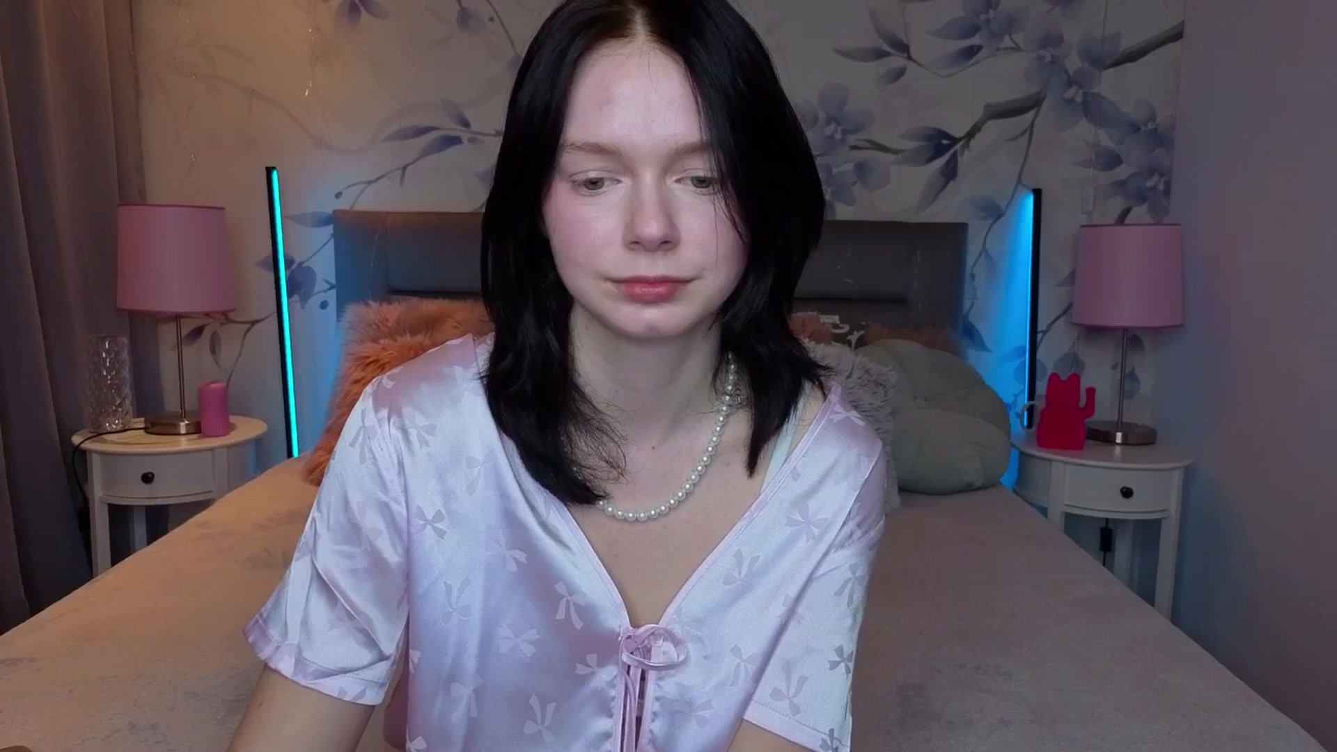 Gallery image thumbnail from Bucks_bunny's myfreecams stream on, 03/10/2026, 24:00 image 16 of 20