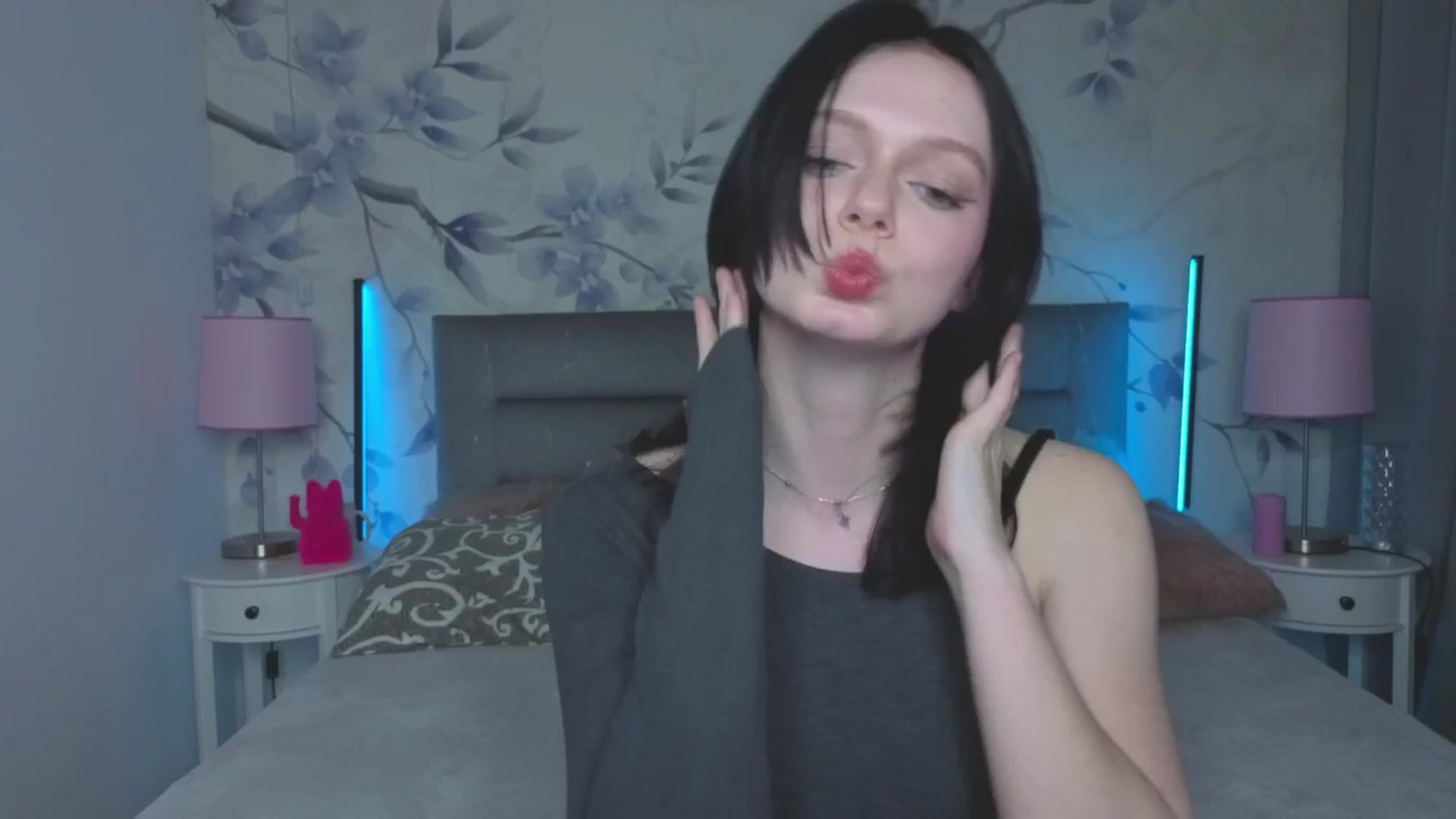 Gallery image thumbnail from Bucks_bunny's myfreecams stream on, 03/13/2026, 24:53 image 16 of 20
