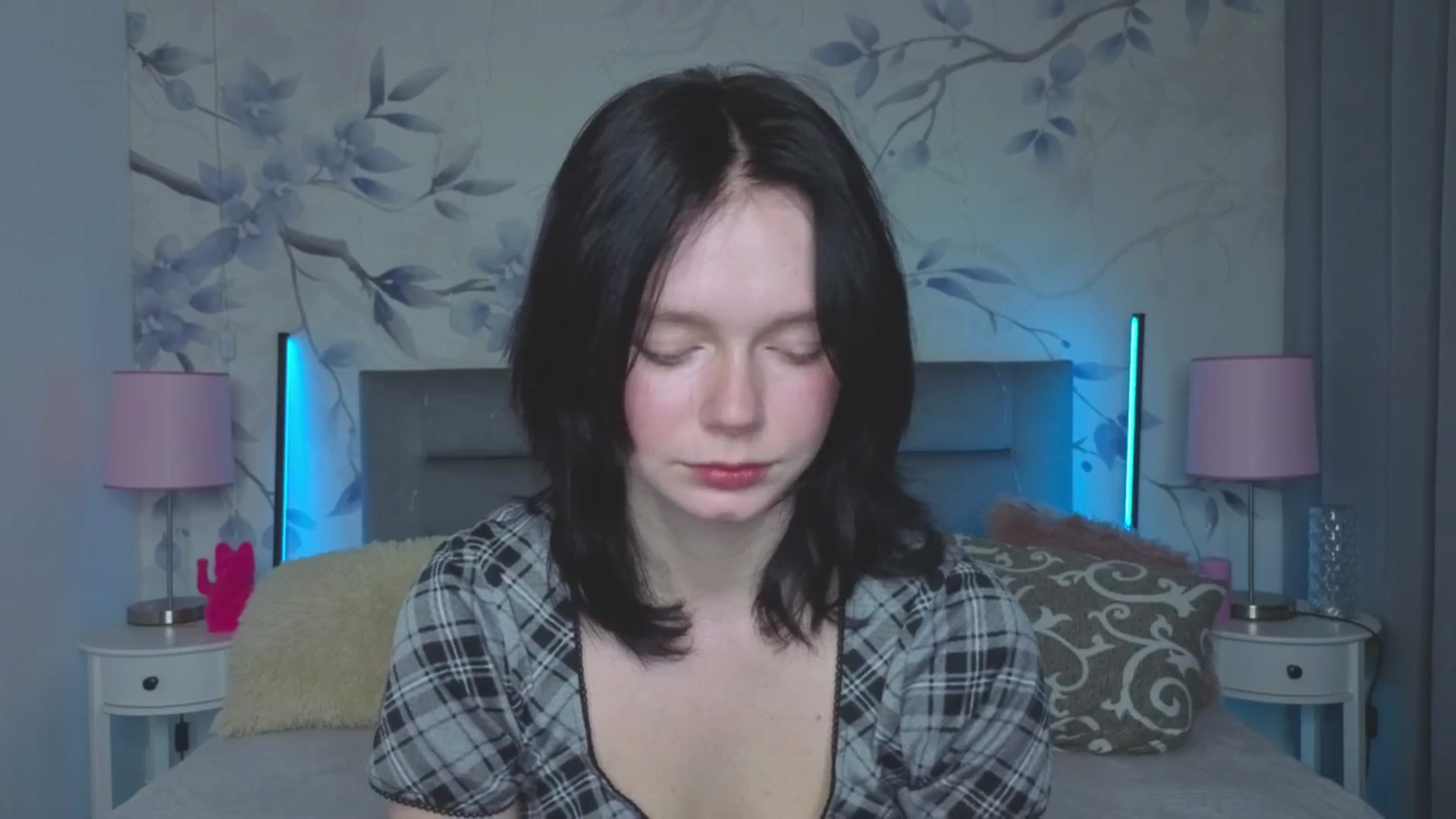 Gallery image thumbnail from Bucks_bunny's myfreecams stream on, 03/16/2026, 22:41 image 18 of 20