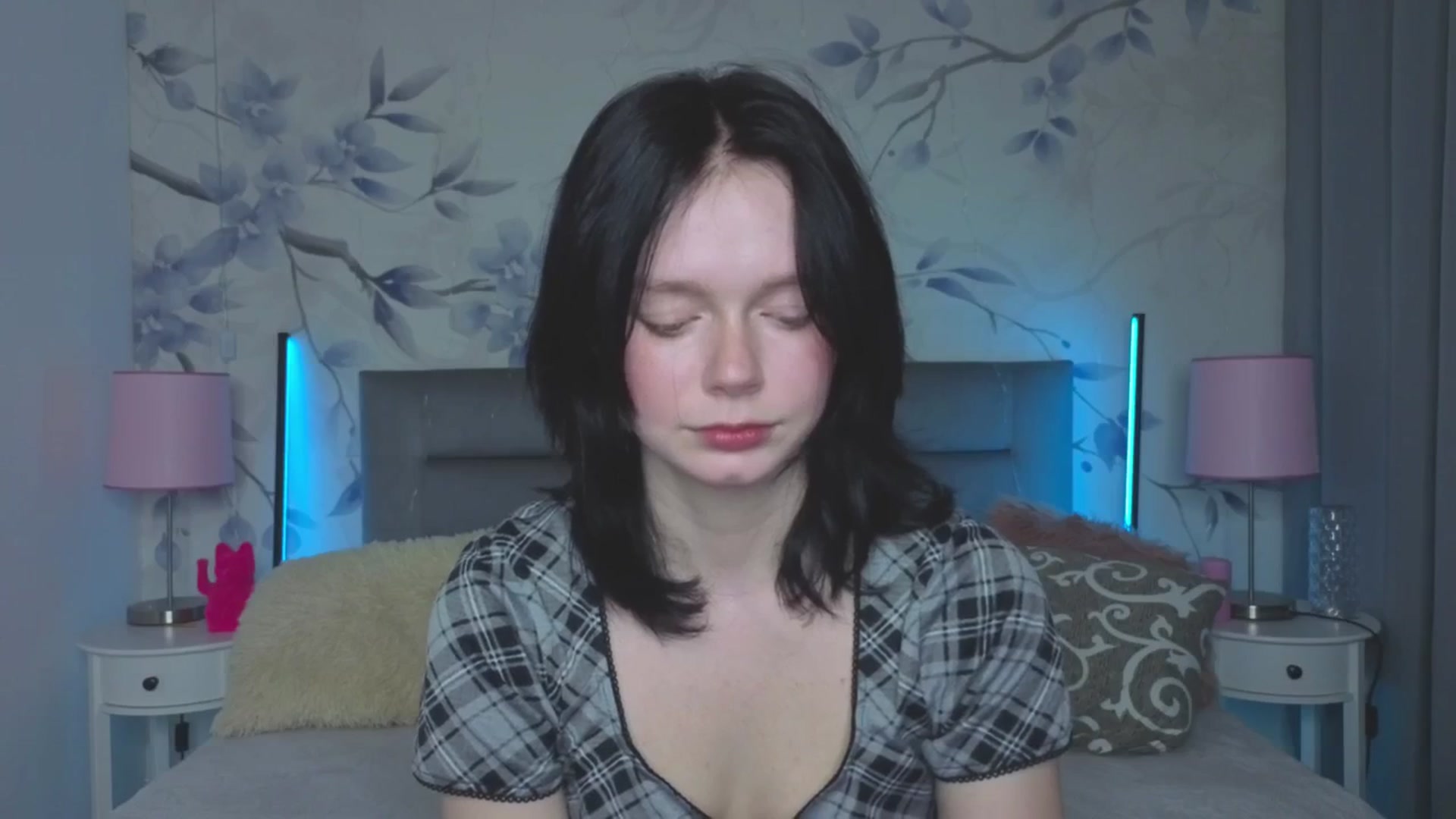 Gallery image thumbnail from Bucks_bunny's myfreecams stream on, 03/16/2026, 22:41 image 16 of 20