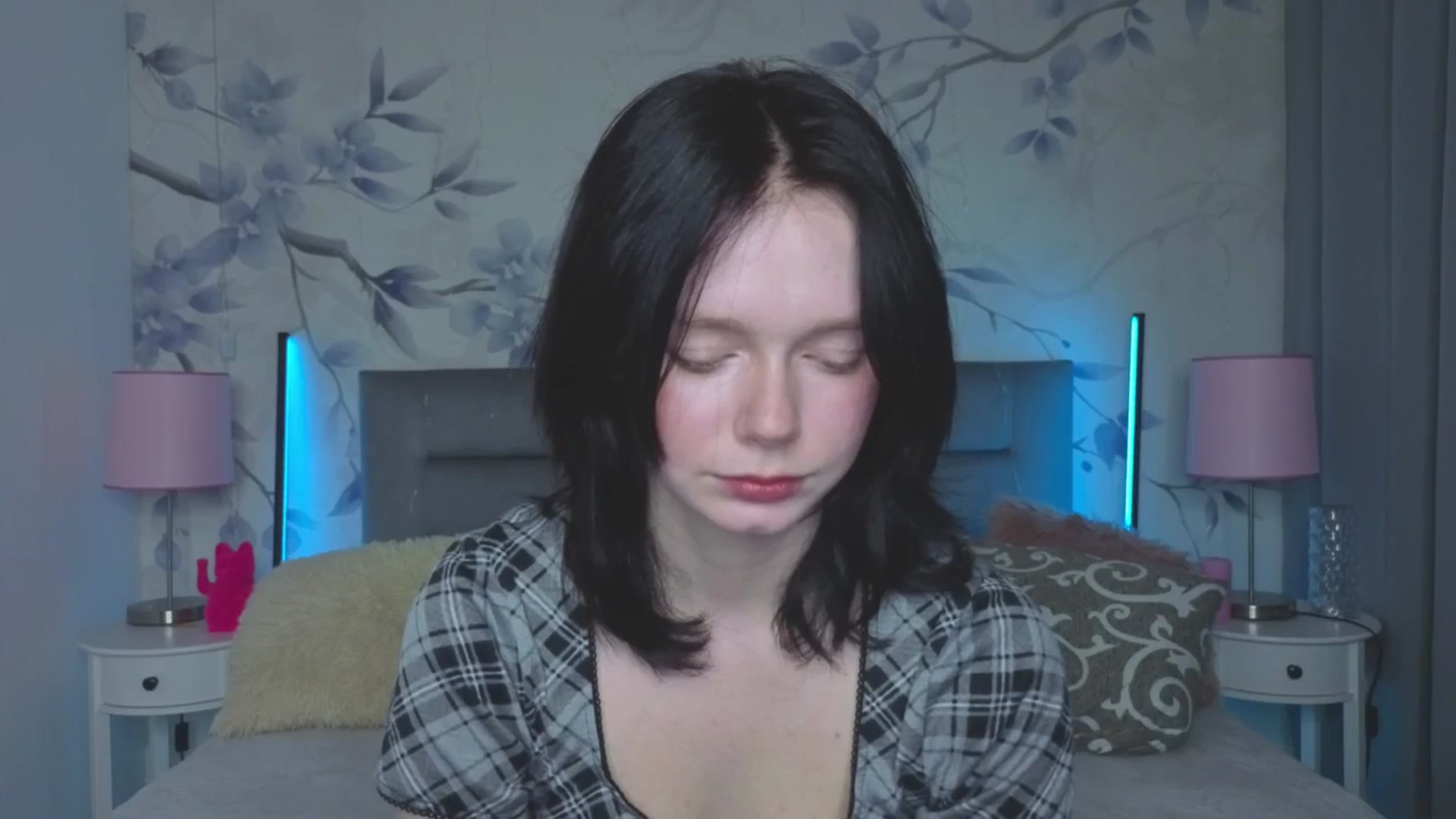 Gallery image thumbnail from Bucks_bunny's myfreecams stream on, 03/16/2026, 22:41 image 17 of 20
