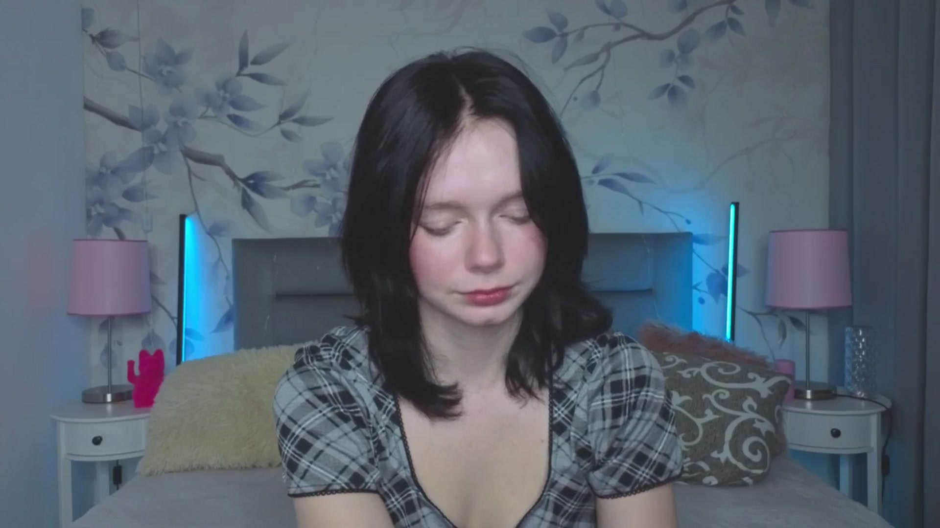 Gallery image thumbnail from Bucks_bunny's myfreecams stream on, 03/16/2026, 22:41 image 14 of 20