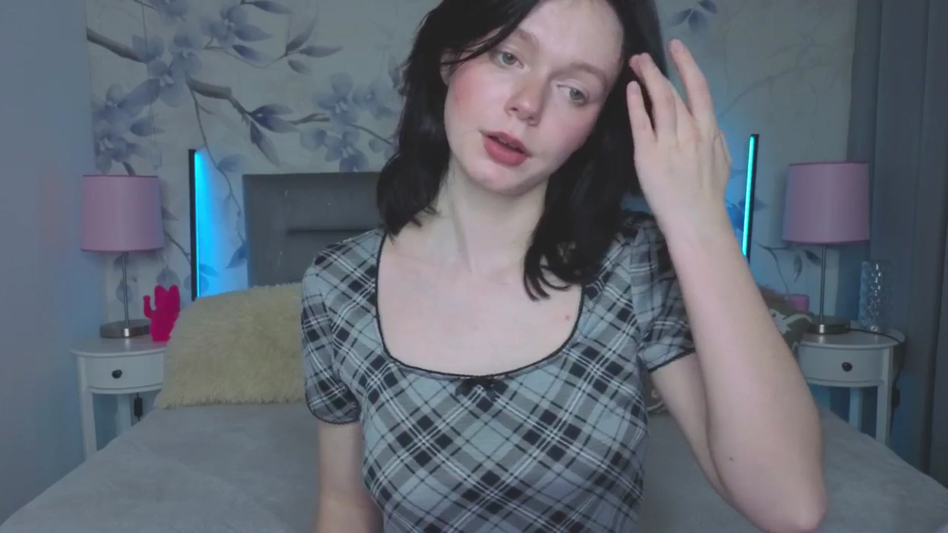 Gallery image thumbnail from Bucks_bunny's myfreecams stream on, 03/17/2026, 03:37 image 8 of 20