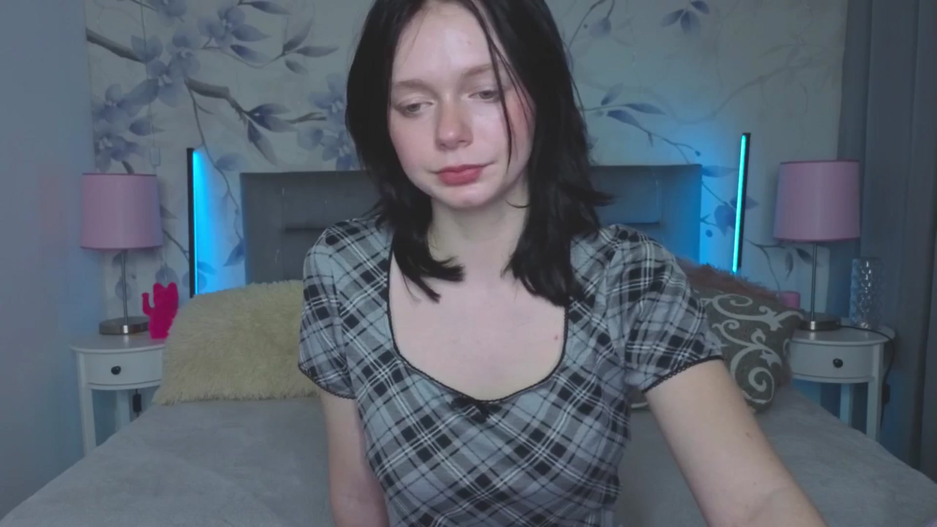 Gallery image thumbnail from Bucks_bunny's myfreecams stream on, 03/17/2026, 03:37 image 7 of 20