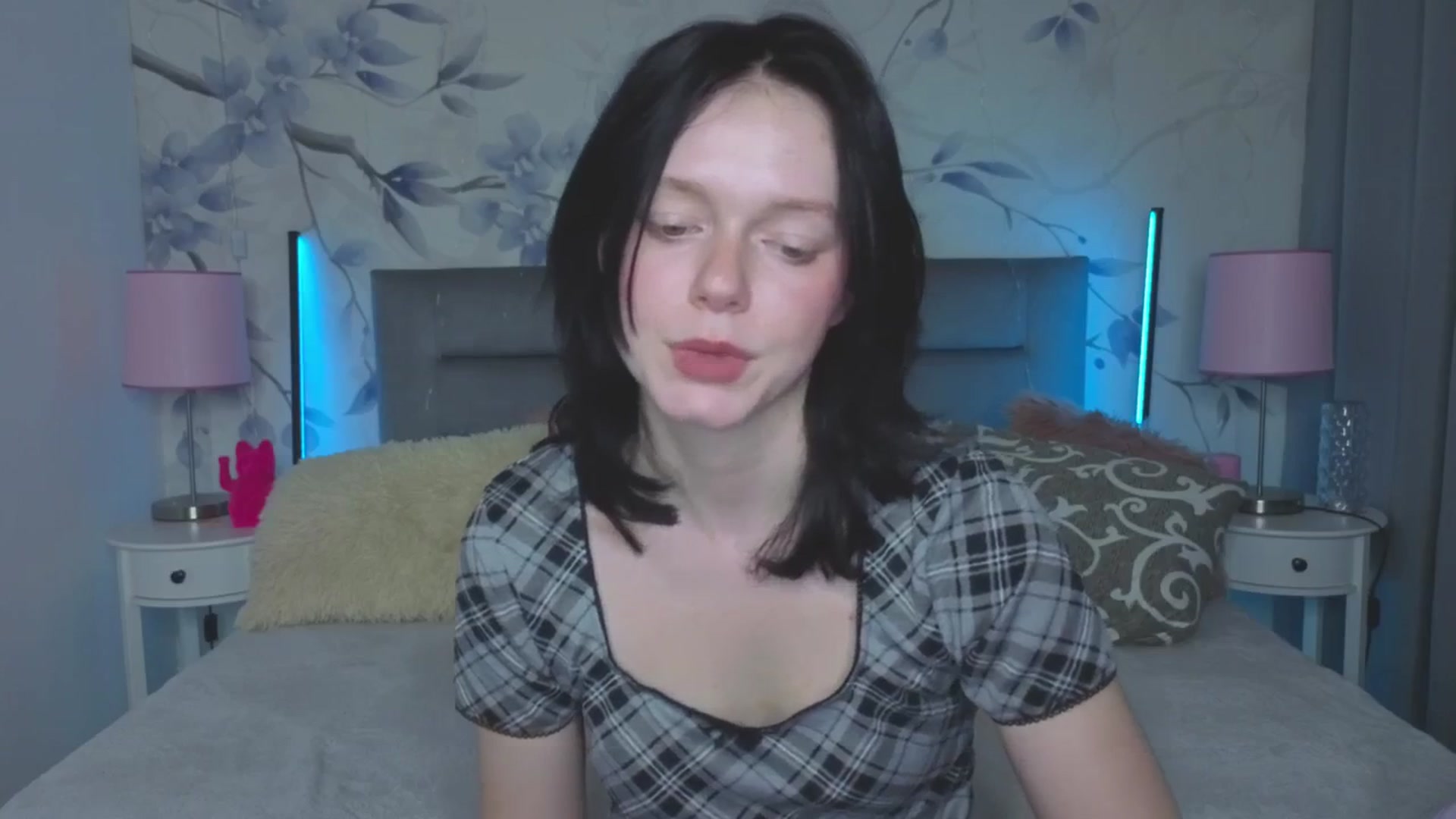 Gallery image thumbnail from Bucks_bunny's myfreecams stream on, 03/17/2026, 03:37 image 17 of 20