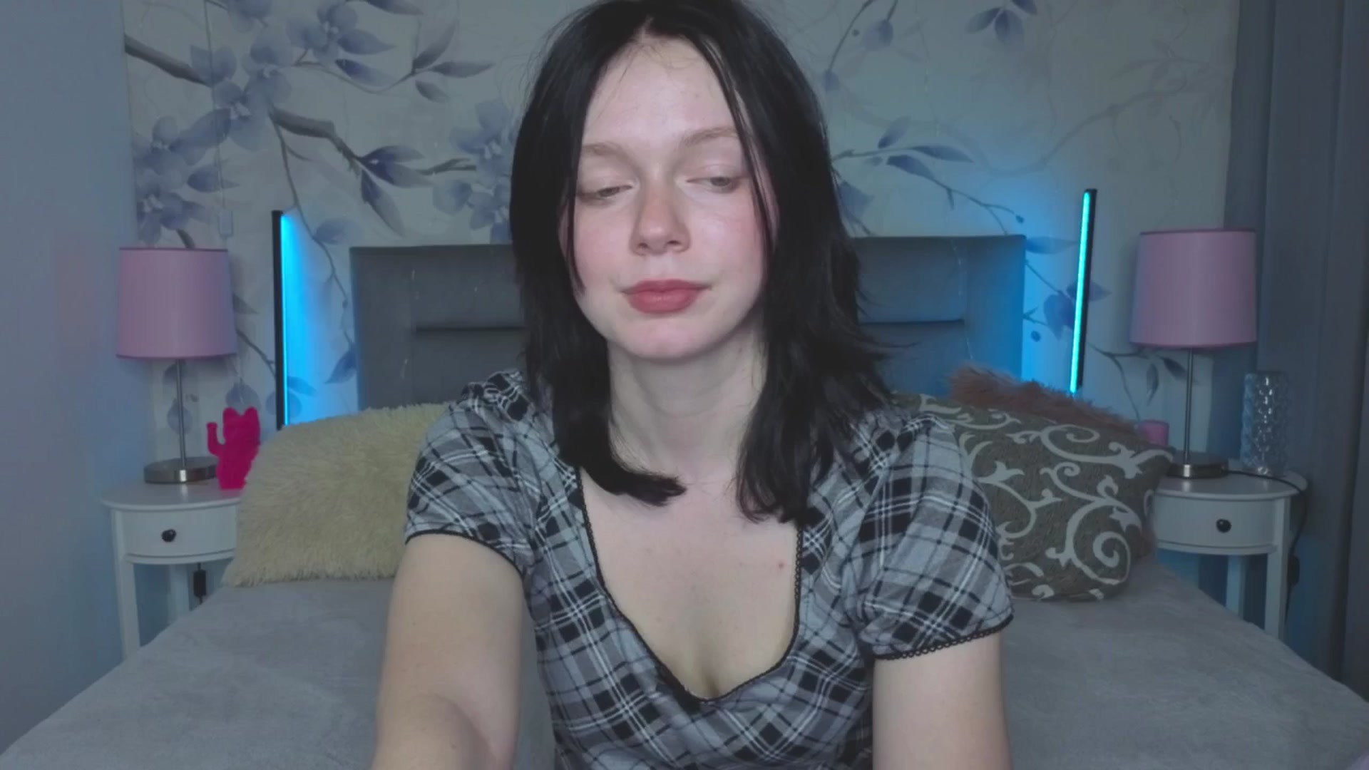 Gallery image thumbnail from Bucks_bunny's myfreecams stream on, 03/17/2026, 03:37 image 1 of 20