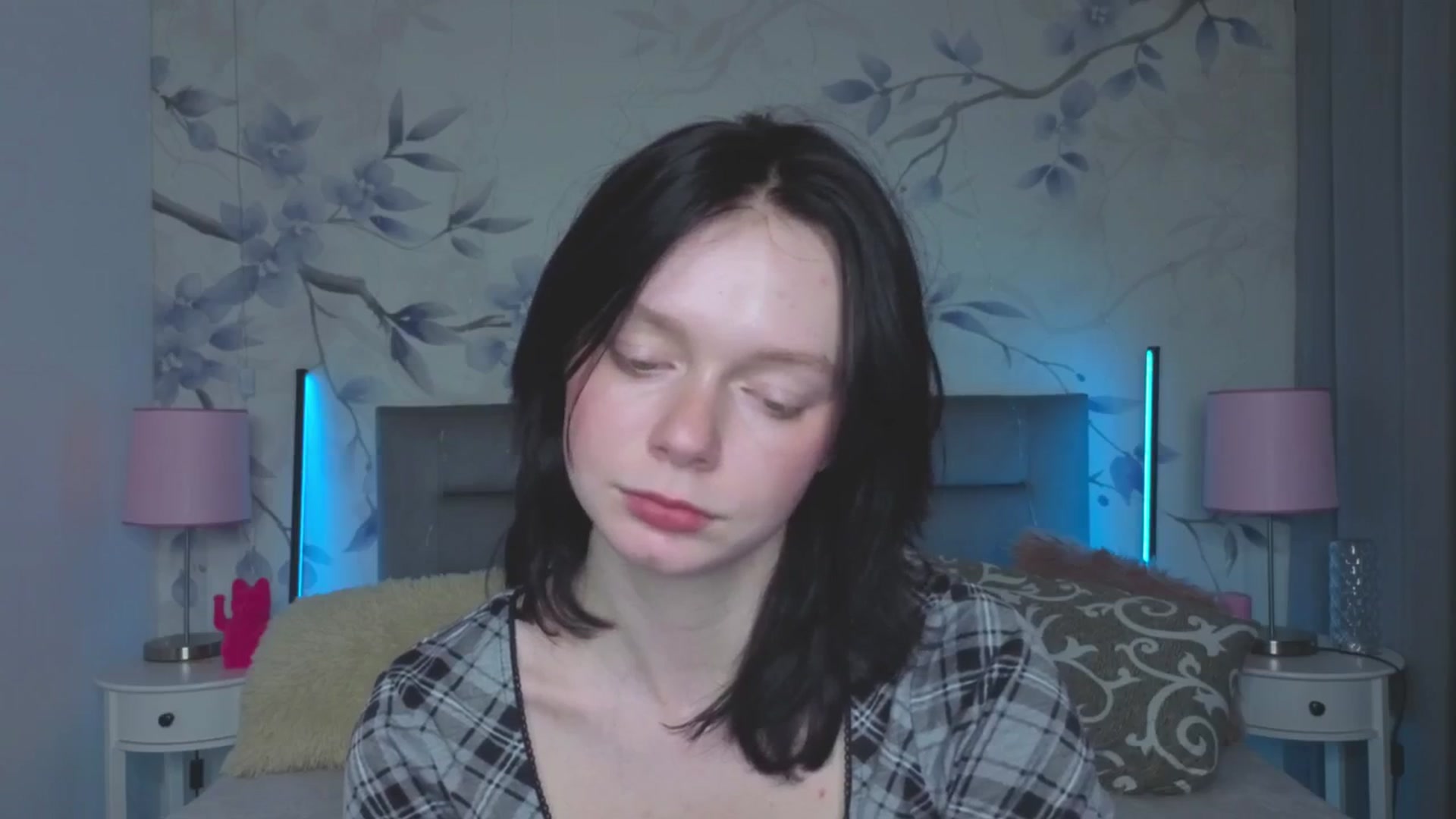 Gallery image thumbnail from Bucks_bunny's myfreecams stream on, 03/17/2026, 04:20 image 18 of 20