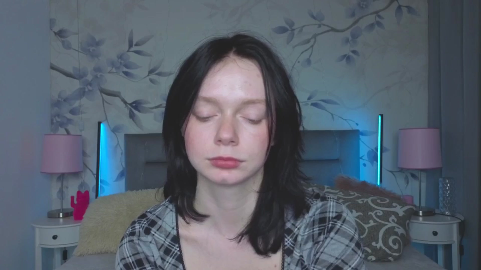 Gallery image thumbnail from Bucks_bunny's myfreecams stream on, 03/17/2026, 04:20 image 19 of 20
