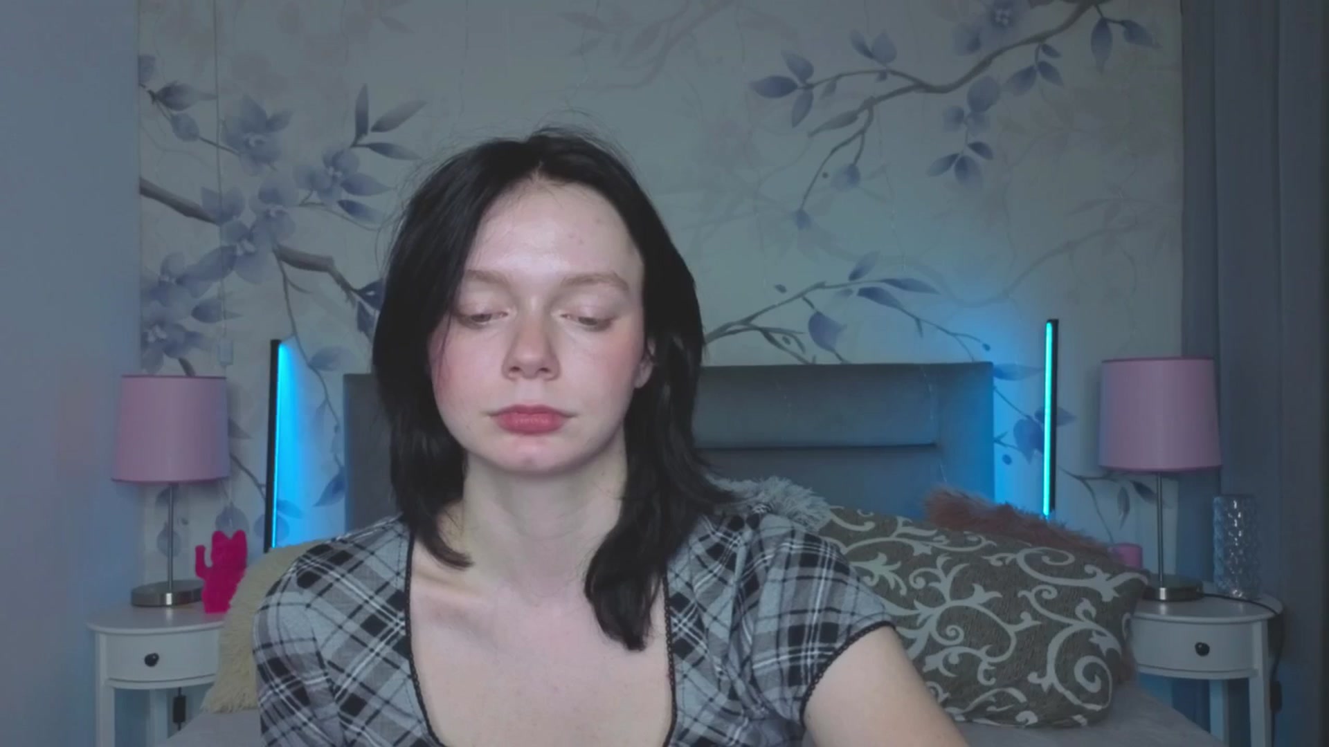 Gallery image thumbnail from Bucks_bunny's myfreecams stream on, 03/17/2026, 04:20 image 8 of 20
