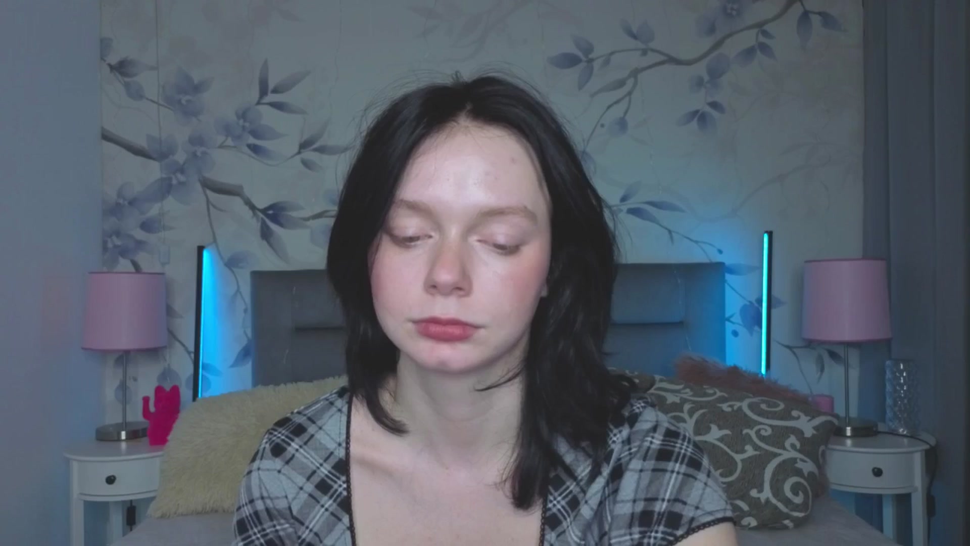 Gallery image thumbnail from Bucks_bunny's myfreecams stream on, 03/17/2026, 04:20 image 12 of 20