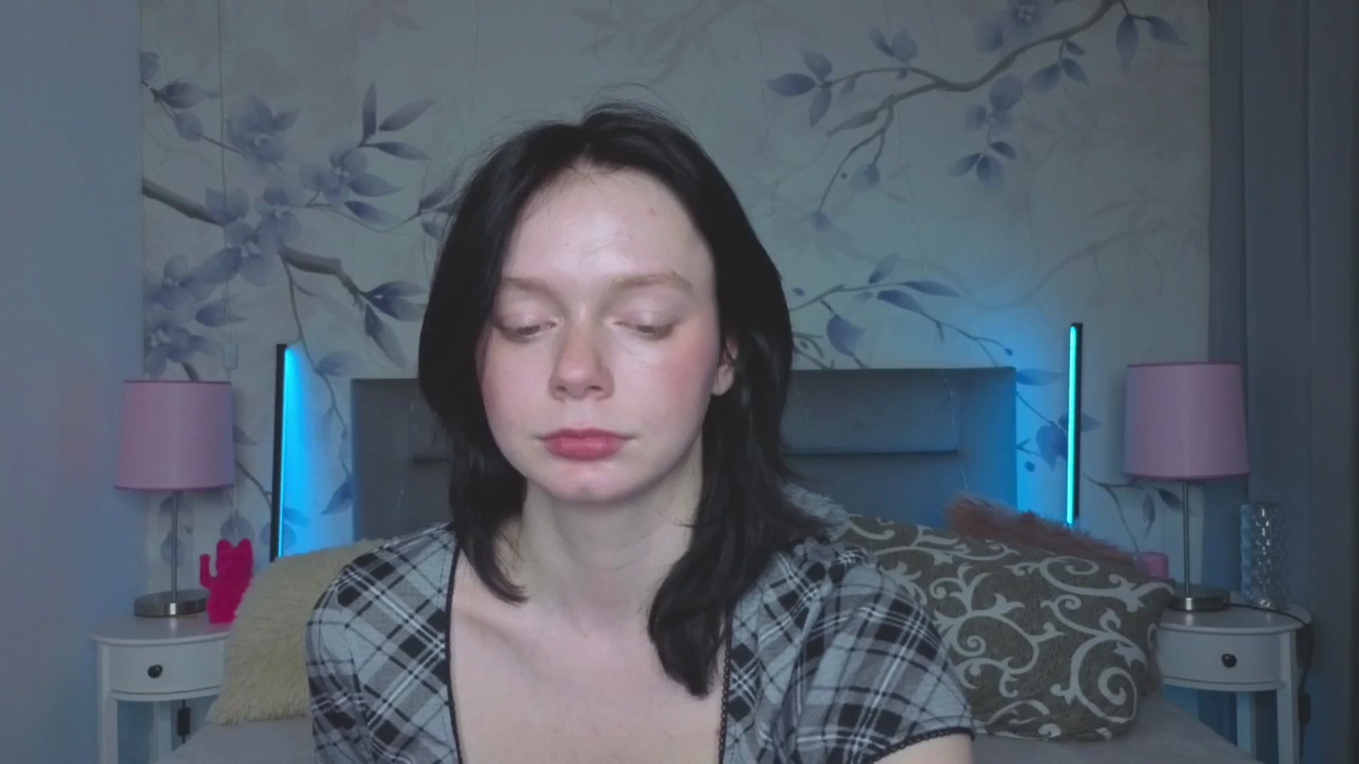 Gallery image thumbnail from Bucks_bunny's myfreecams stream on, 03/17/2026, 04:20 image 9 of 20