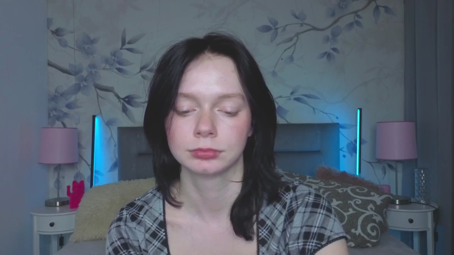 Gallery image thumbnail from Bucks_bunny's myfreecams stream on, 03/17/2026, 04:20 image 5 of 20