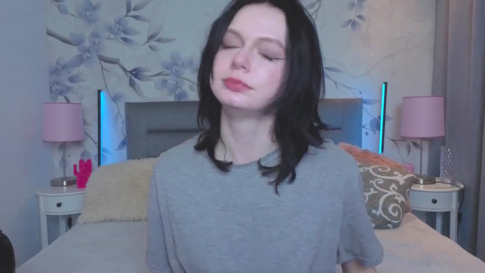 Gallery image thumbnail from Bucks_bunny's myfreecams stream on, 03/18/2026, 24:26 image 14 of 20