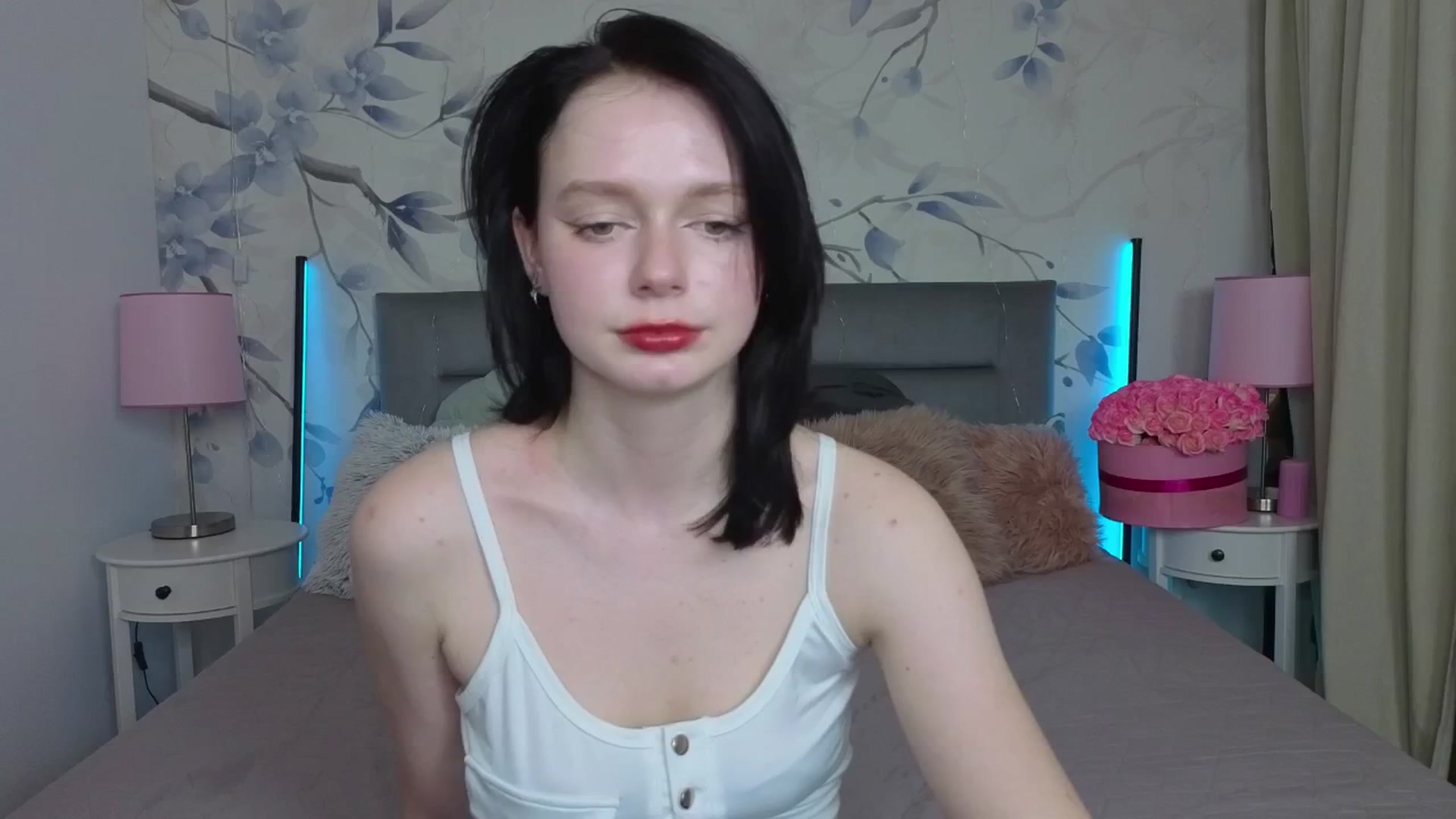 Gallery image thumbnail from Bucks_bunny's myfreecams stream on, 03/25/2026, 24:02 image 17 of 20