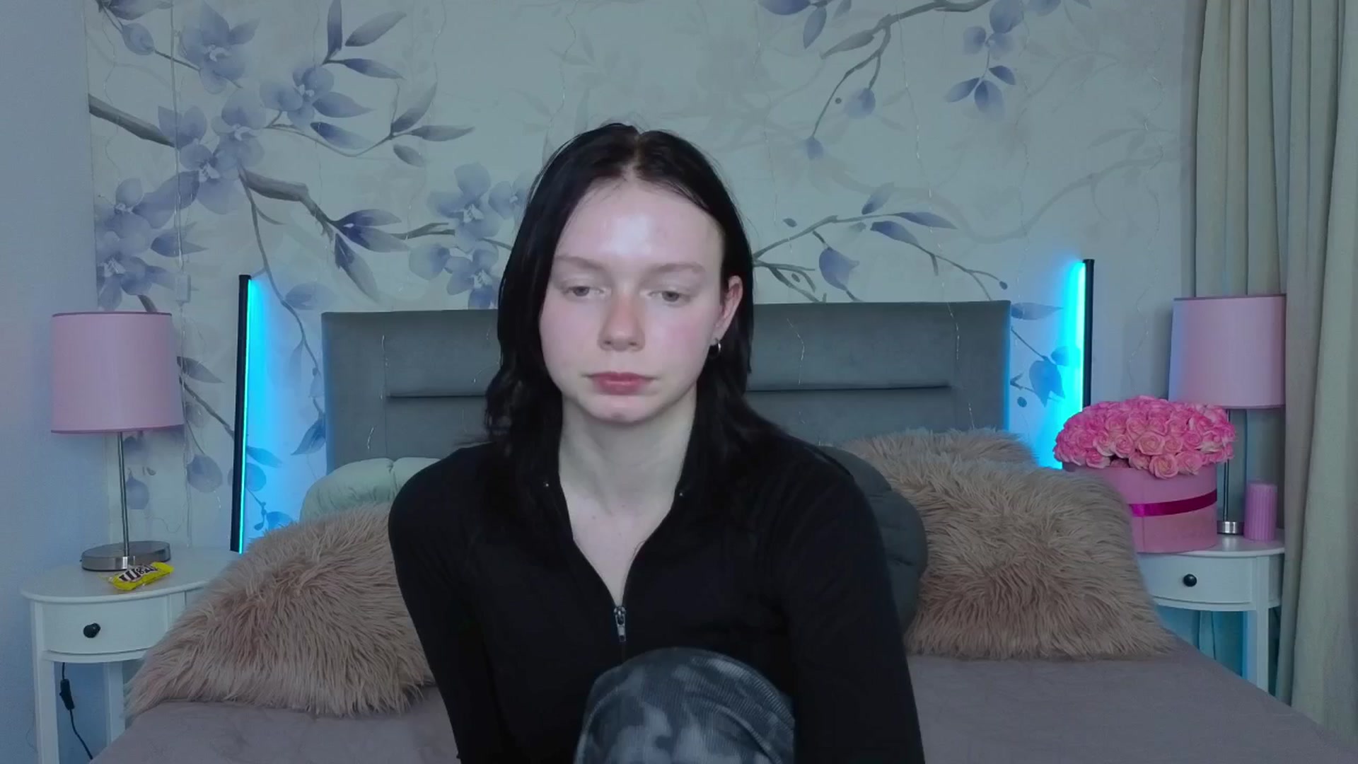Gallery image thumbnail from Bucks_bunny's myfreecams stream on, 03/31/2026, 21:21 image 16 of 20