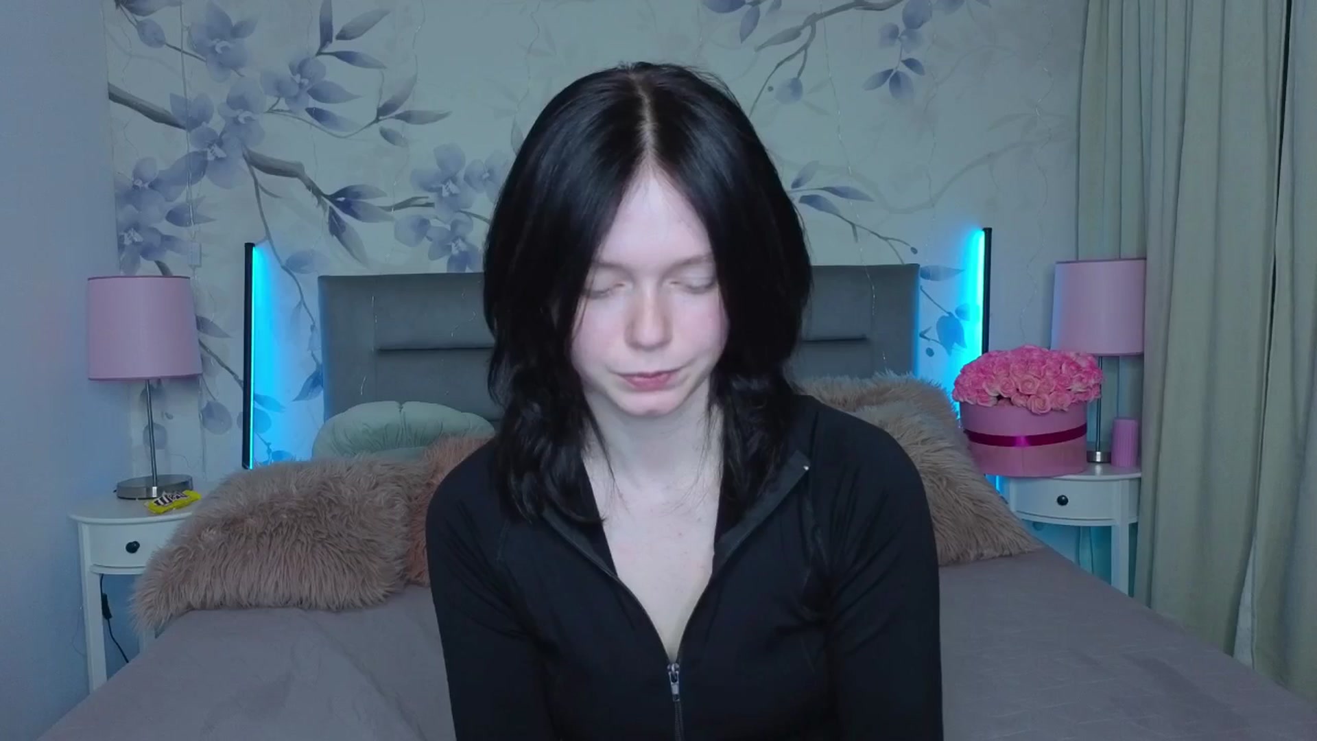 Gallery image thumbnail from Bucks_bunny's myfreecams stream on, 04/02/2026, 24:14 image 15 of 20