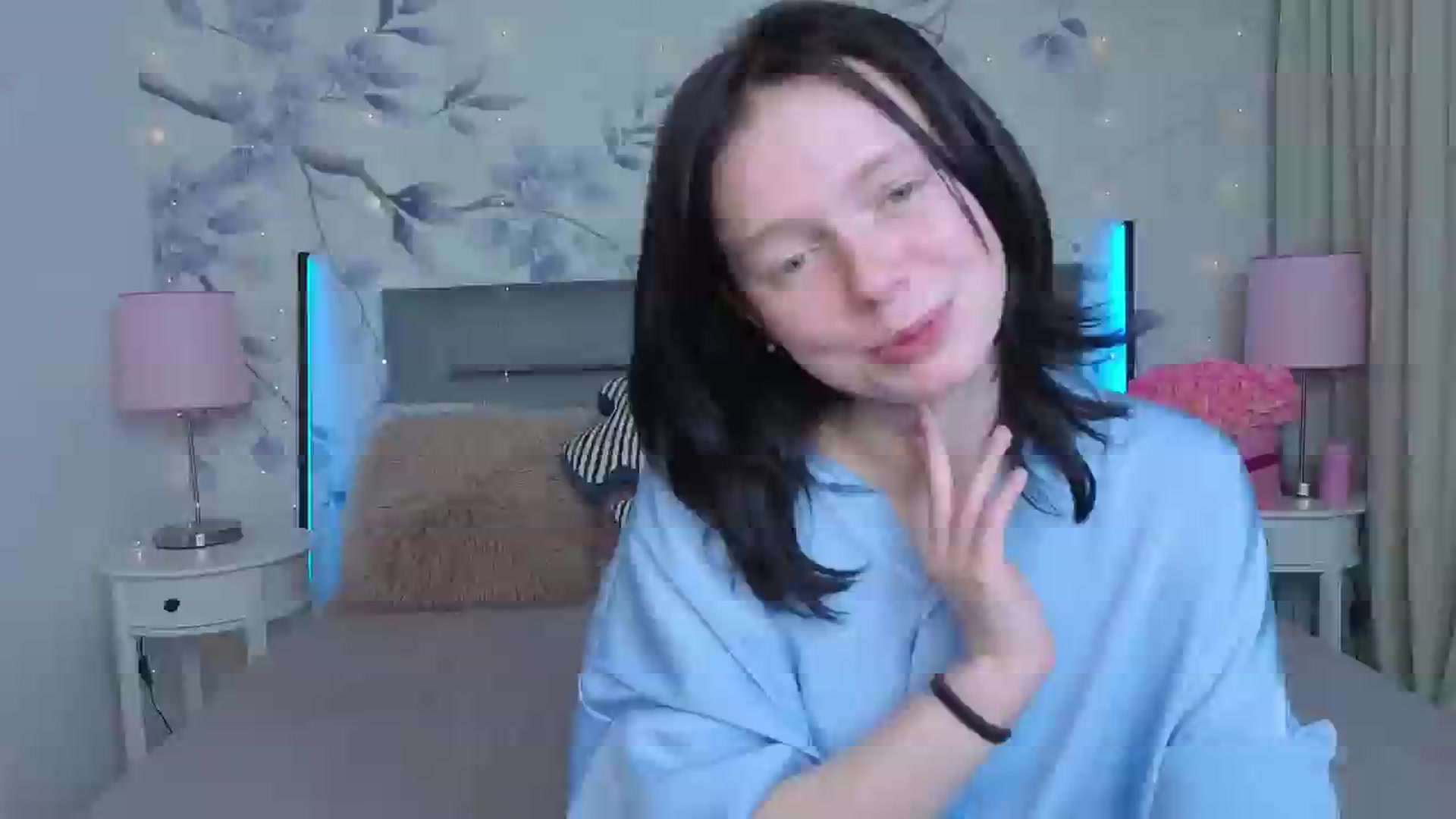 Gallery image thumbnail from Bucks_bunny's myfreecams stream on, 04/05/2026, 01:31 image 10 of 20