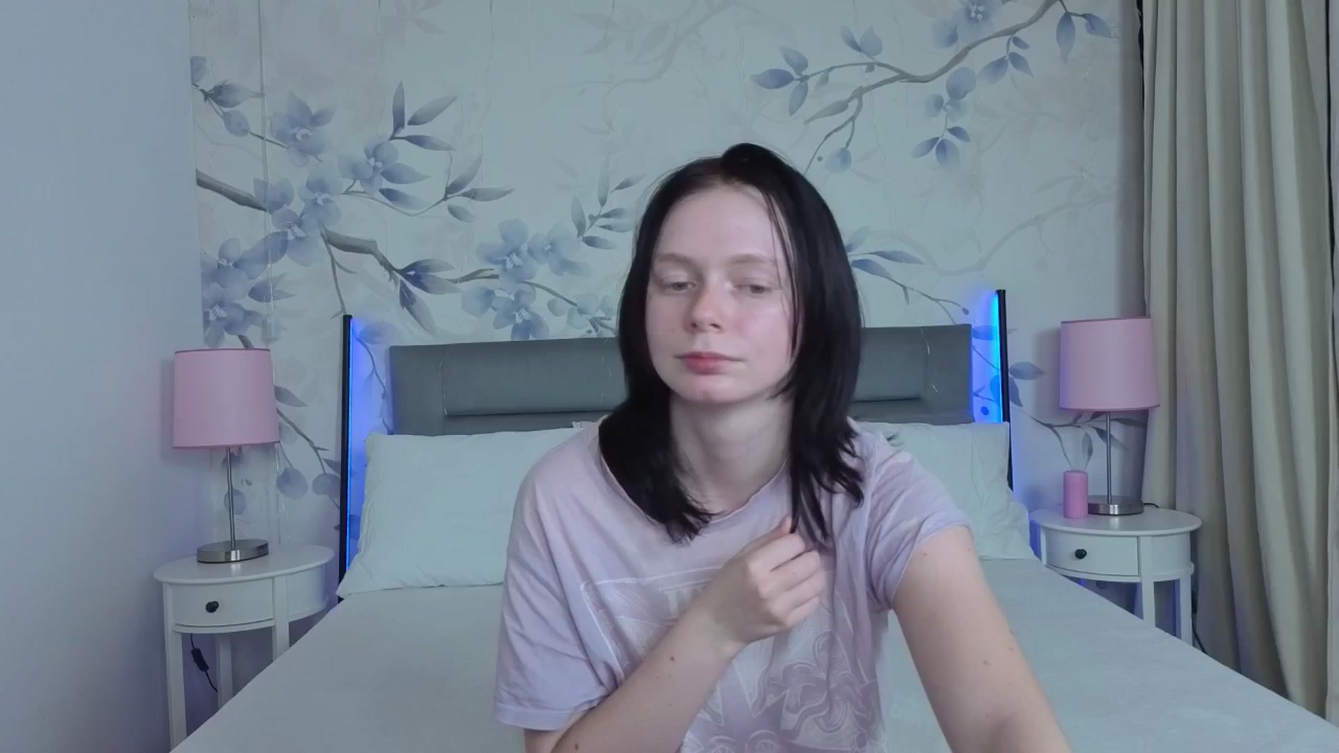 Gallery image thumbnail from Bucks_bunny's myfreecams stream on, 04/07/2026, 03:08 image 17 of 20