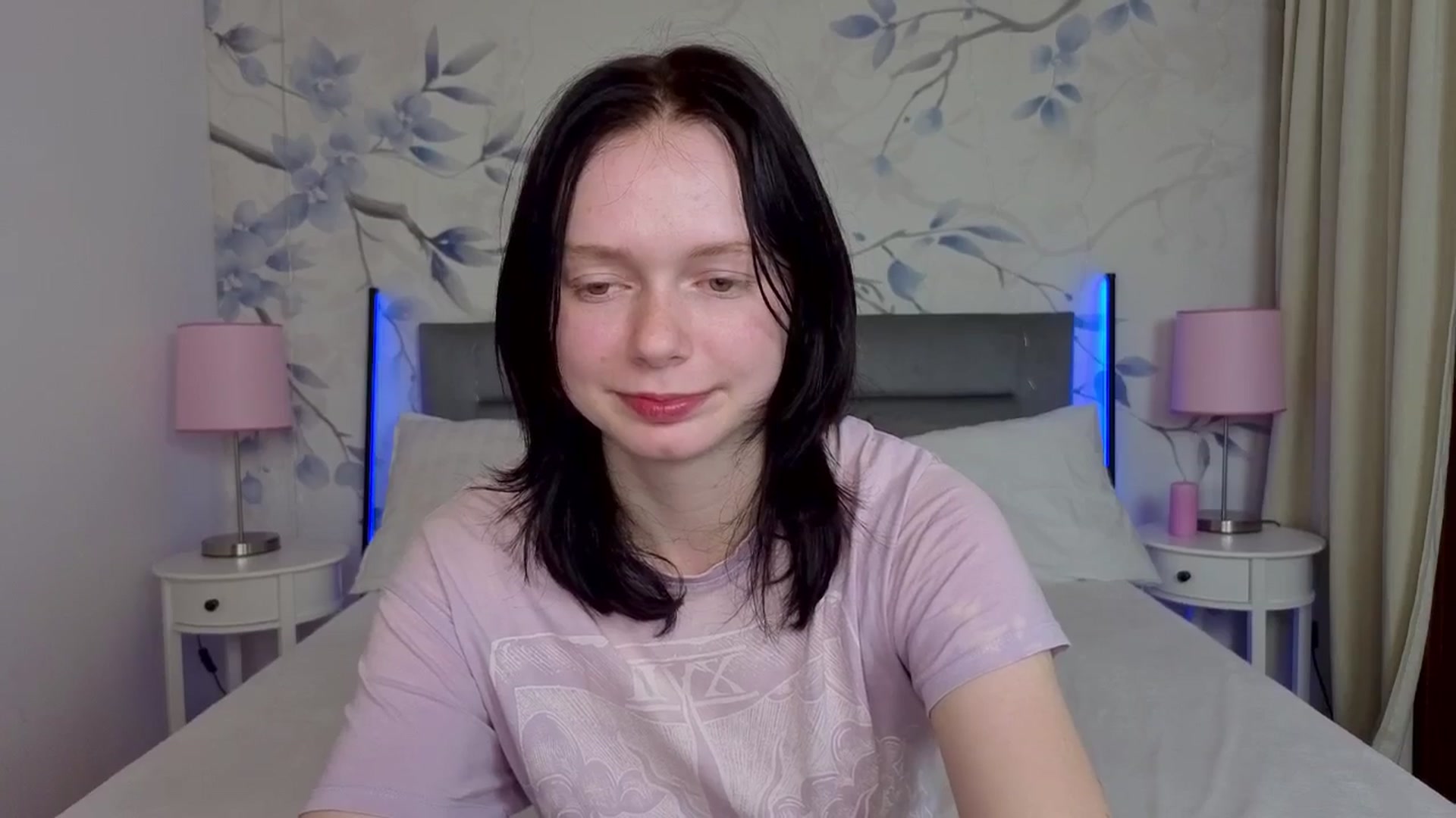 Gallery image thumbnail from Bucks_bunny's myfreecams stream on, 04/08/2026, 23:36 image 18 of 20