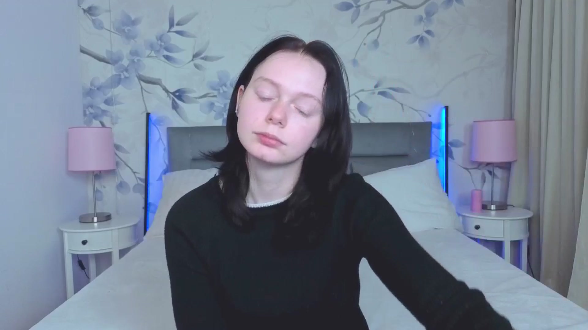 Gallery image thumbnail from Bucks_bunny's myfreecams stream on, 04/09/2026, 23:54 image 19 of 20