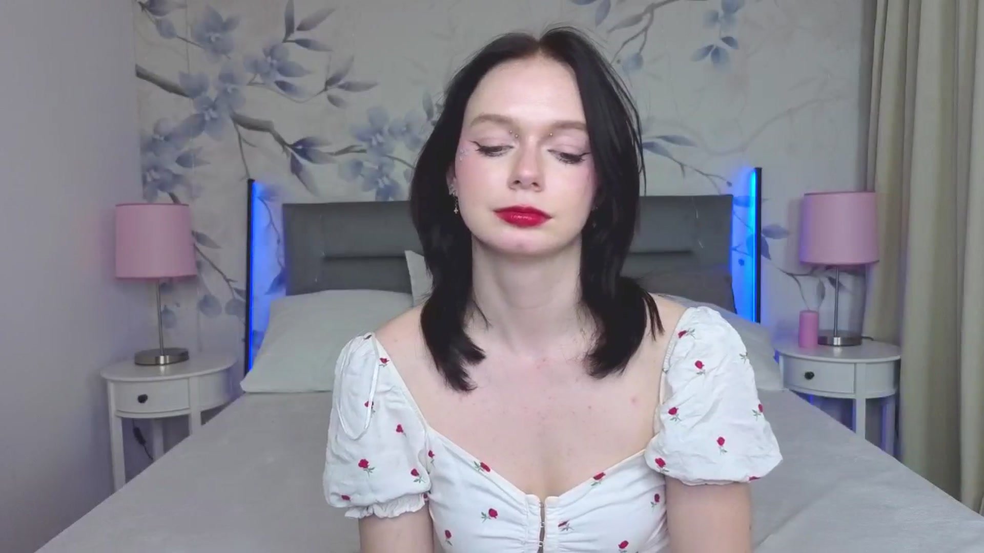 Gallery image thumbnail from Bucks_bunny's myfreecams stream on, 04/13/2026, 23:26 image 11 of 20
