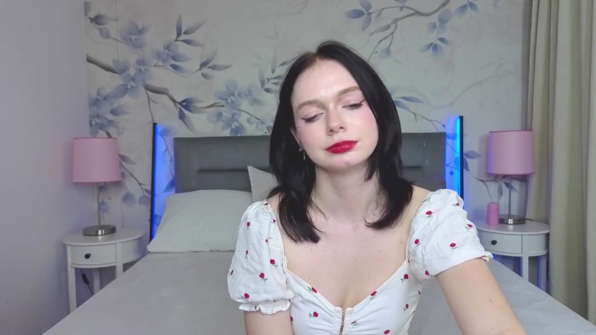 Gallery image thumbnail from Bucks_bunny's myfreecams stream on, 04/13/2026, 23:43 image 17 of 20