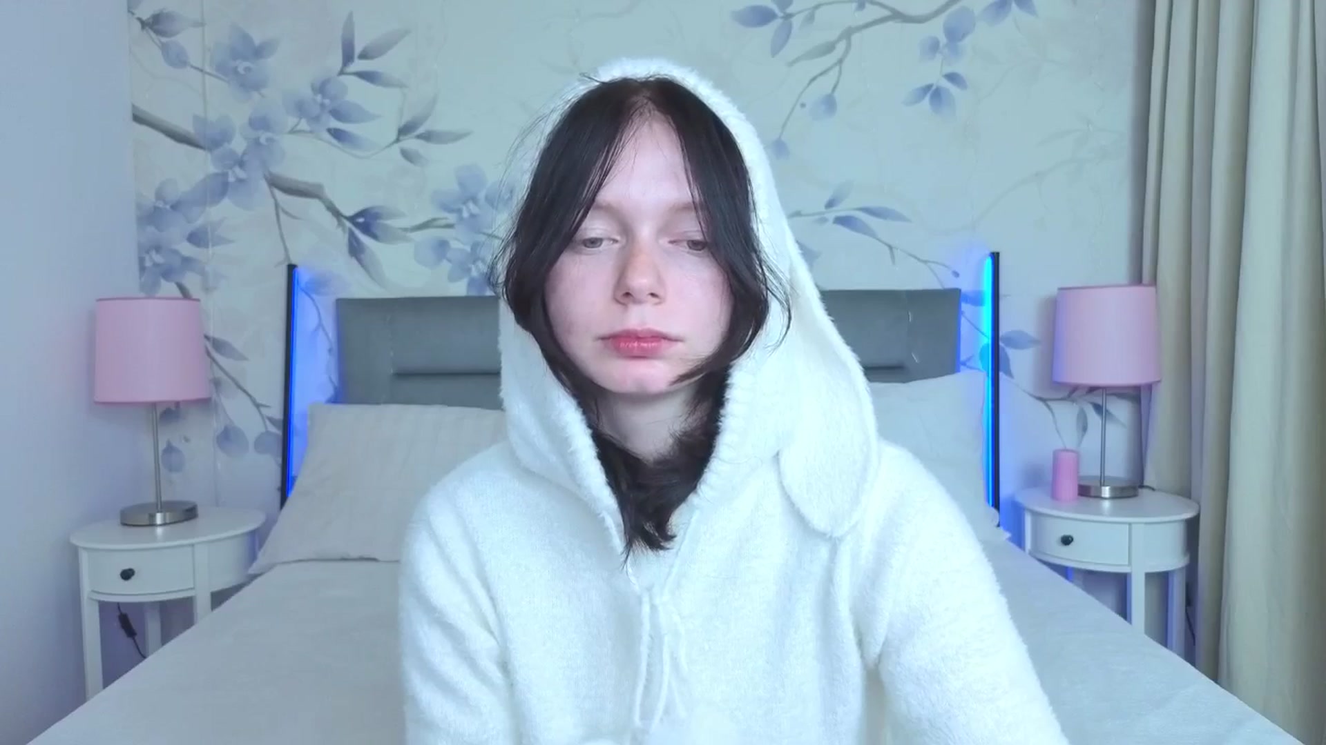 Gallery image thumbnail from Bucks_bunny's myfreecams stream on, 04/14/2026, 23:27 image 3 of 20
