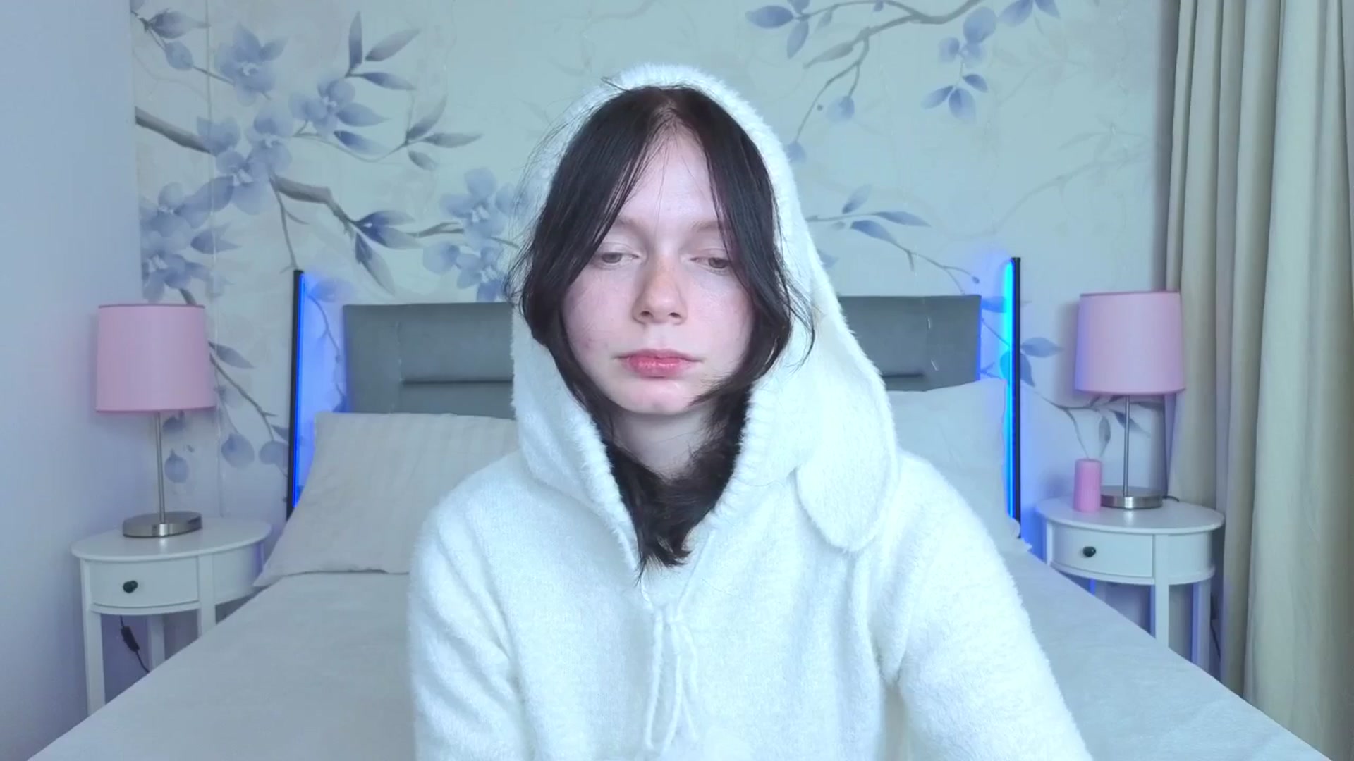 Gallery image thumbnail from Bucks_bunny's myfreecams stream on, 04/14/2026, 23:27 image 4 of 20