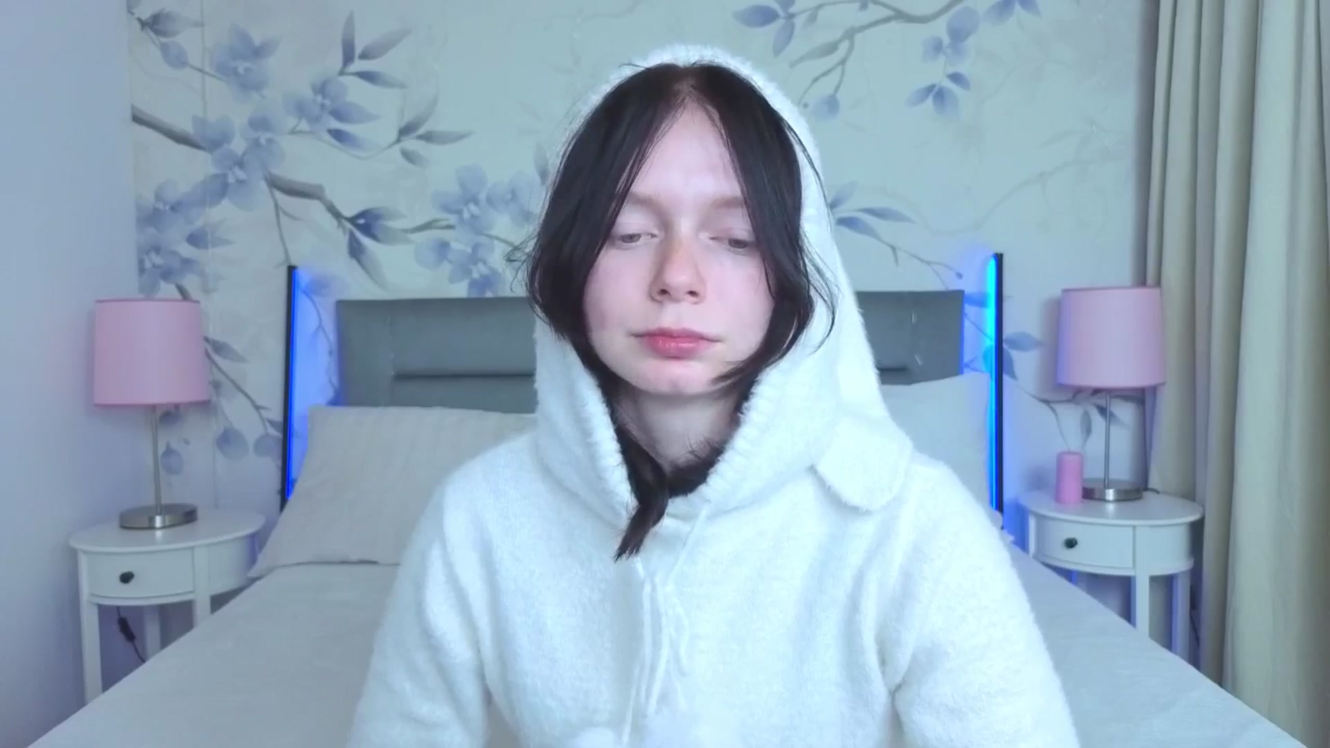 Gallery image thumbnail from Bucks_bunny's myfreecams stream on, 04/14/2026, 23:27 image 18 of 20