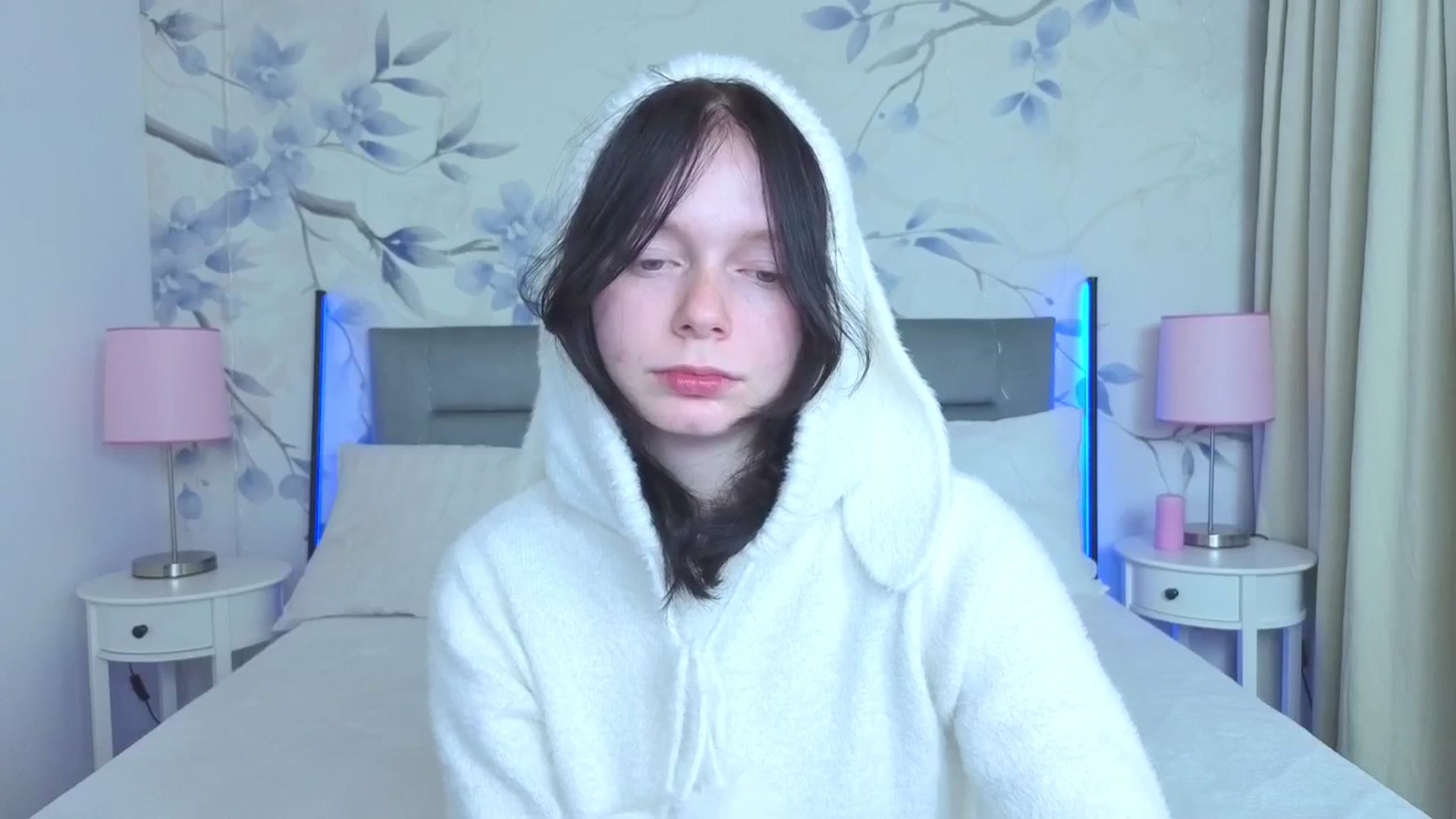 Gallery image thumbnail from Bucks_bunny's myfreecams stream on, 04/14/2026, 23:27 image 6 of 20