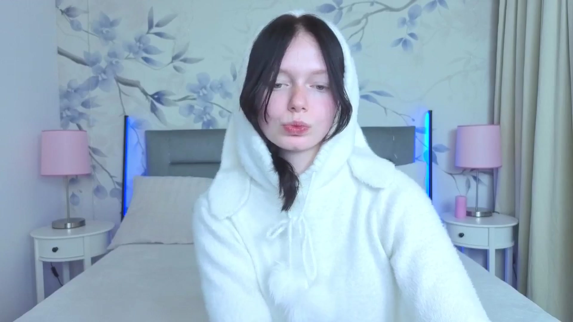 Gallery image thumbnail from Bucks_bunny's myfreecams stream on, 04/15/2026, 02:13 image 10 of 20