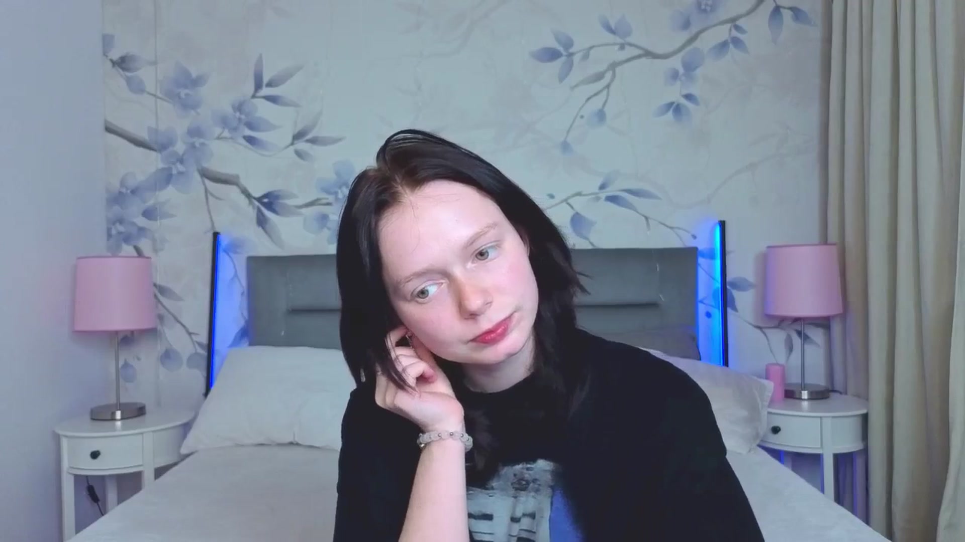 Gallery image thumbnail from Bucks_bunny's myfreecams stream on, 04/17/2026, 23:08 image 9 of 20