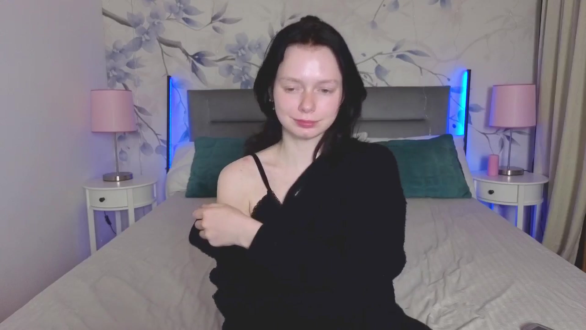 Gallery image thumbnail from Bucks_bunny's myfreecams stream on, 04/21/2026, 24:19 image 4 of 20