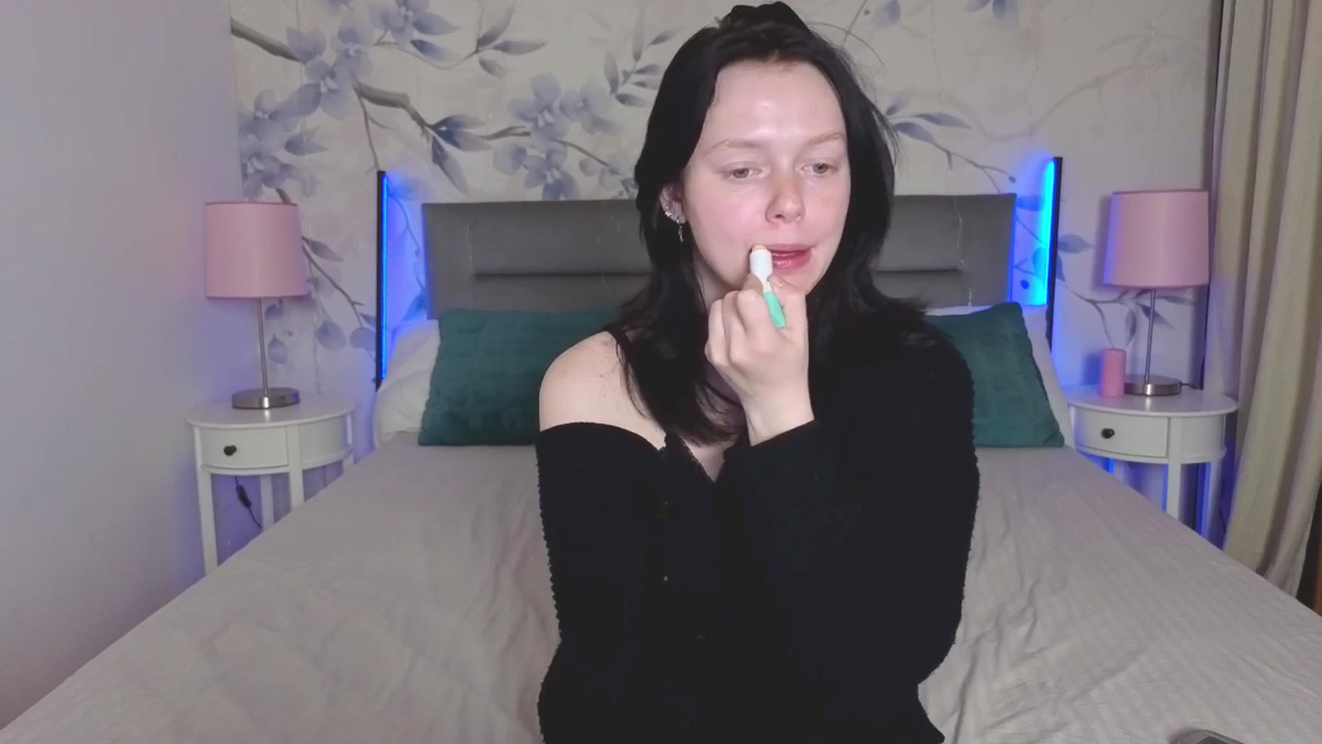 Gallery image thumbnail from Bucks_bunny's myfreecams stream on, 04/21/2026, 24:19 image 19 of 20