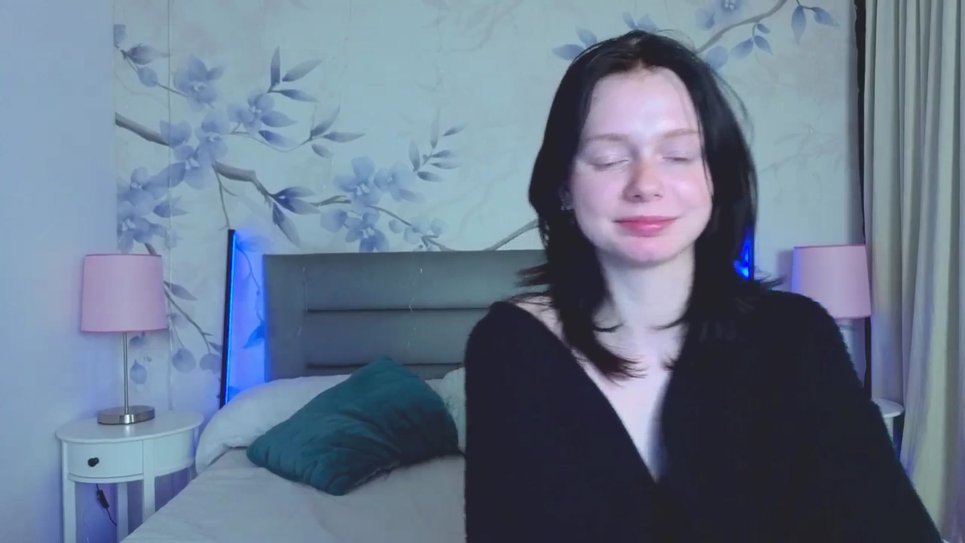 Gallery image thumbnail from Bucks_bunny's myfreecams stream on, 04/22/2026, 24:32 image 13 of 20