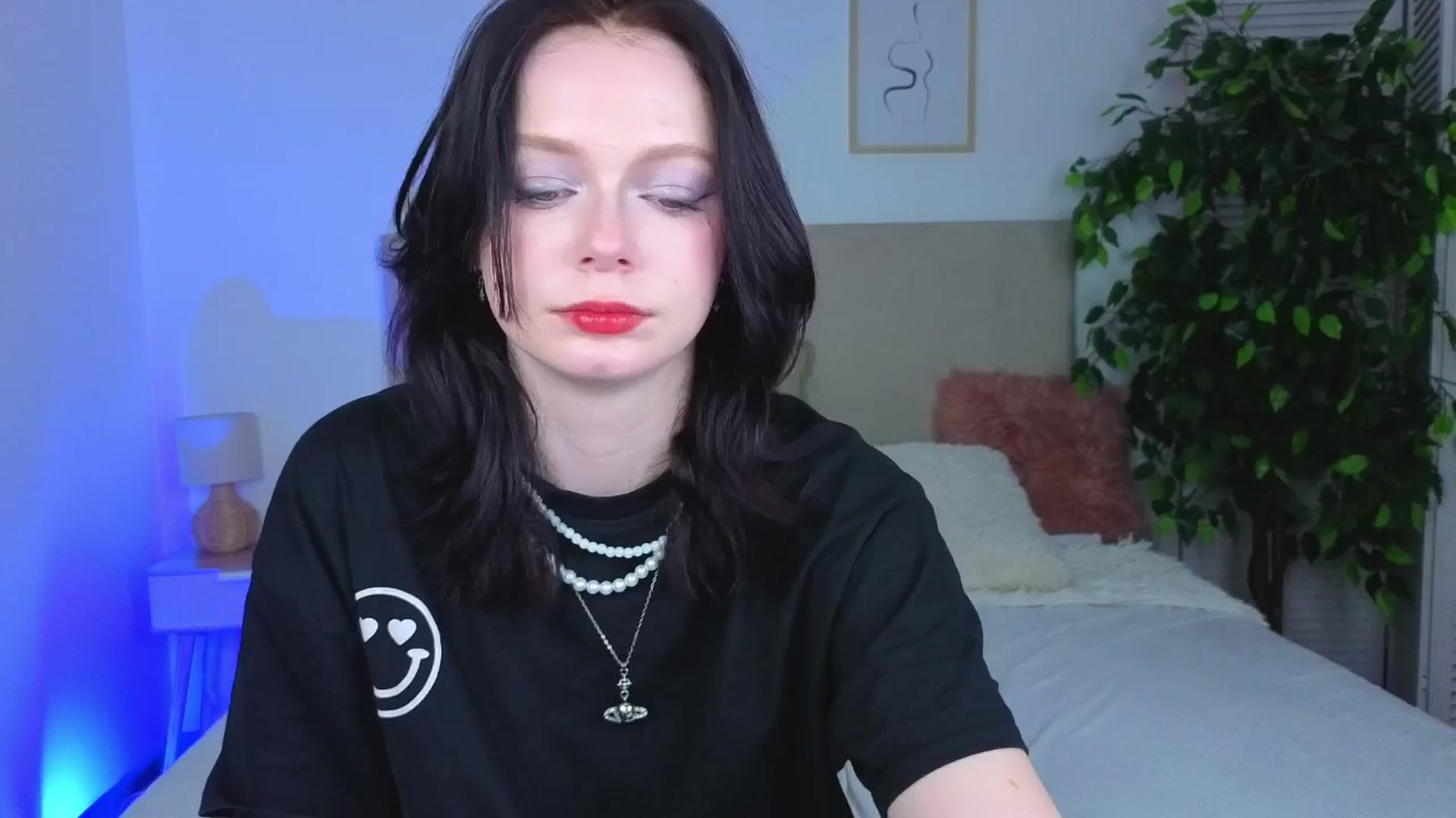 Gallery image thumbnail from Bucks_bunny's myfreecams stream on, 04/27/2026, 03:11 image 10 of 20