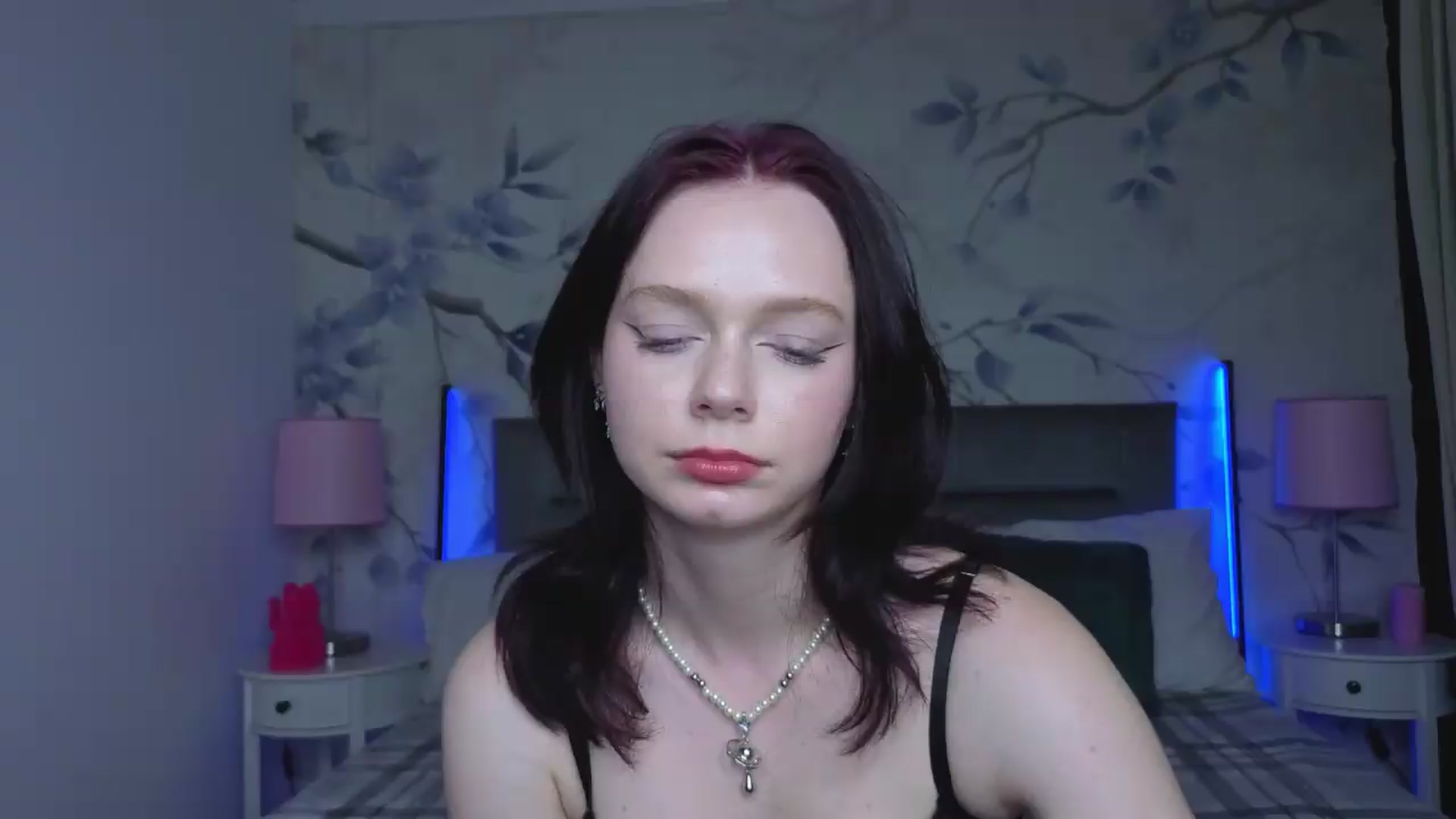Gallery image thumbnail from Bucks_bunny's myfreecams stream on, 05/25/2026, 22:28 image 18 of 20