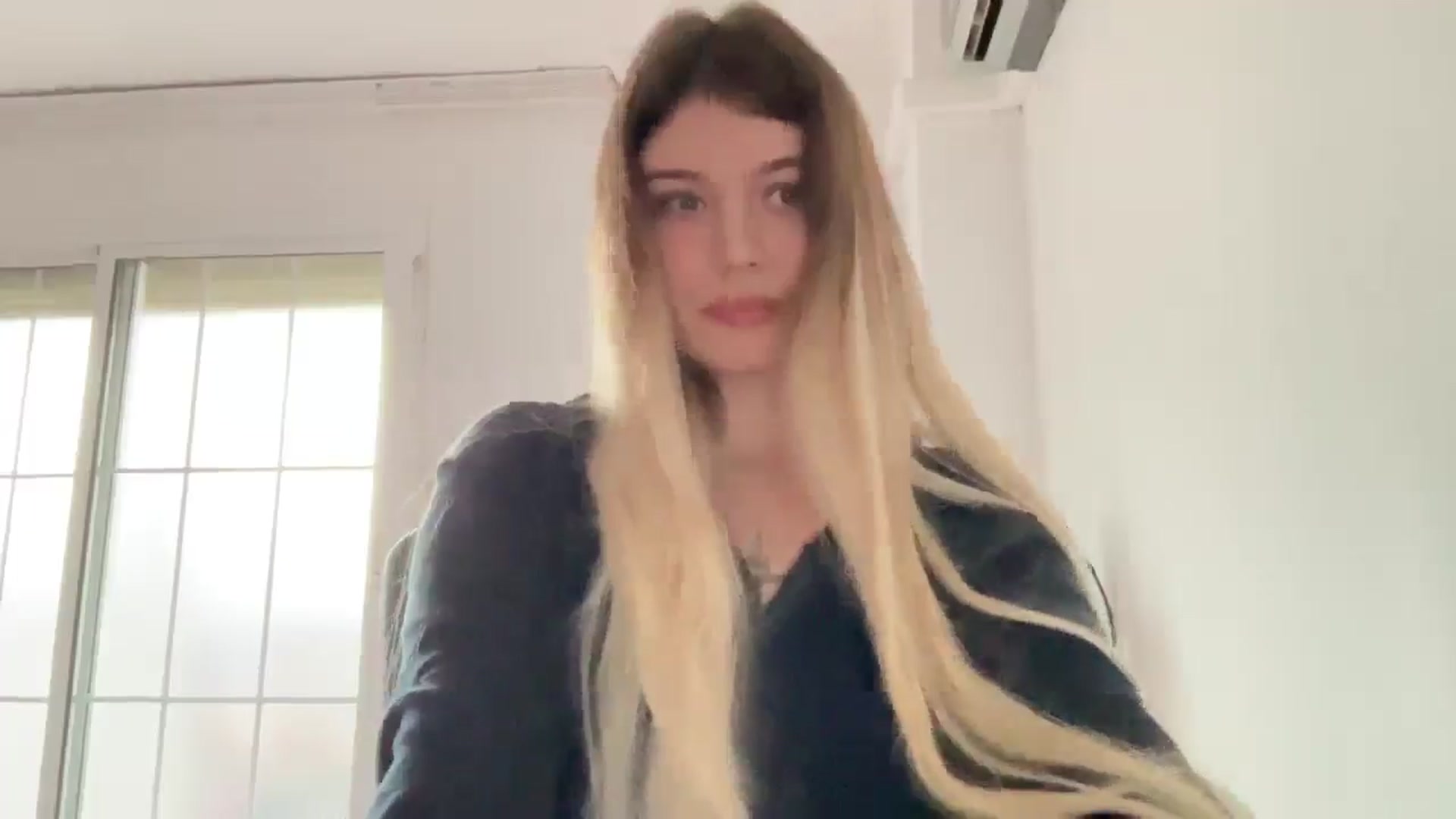 Gallery image thumbnail from BuckwheatLady's myfreecams stream on, 10/13/2025, 15:37 image 5 of 20
