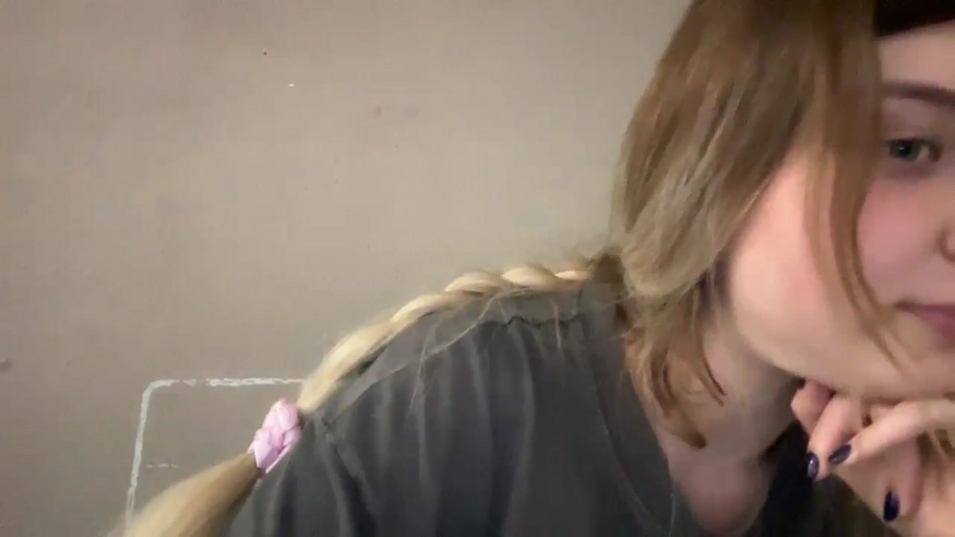 Gallery image thumbnail from BuckwheatLady's myfreecams stream on, 10/14/2025, 19:49 image 19 of 20