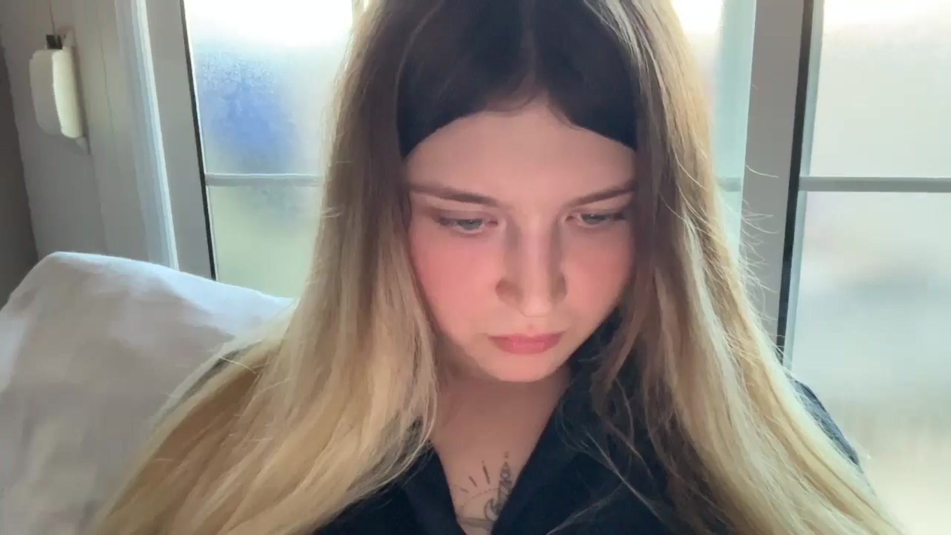 Gallery image thumbnail from BuckwheatLady's myfreecams stream on, 10/23/2025, 16:23 image 18 of 20