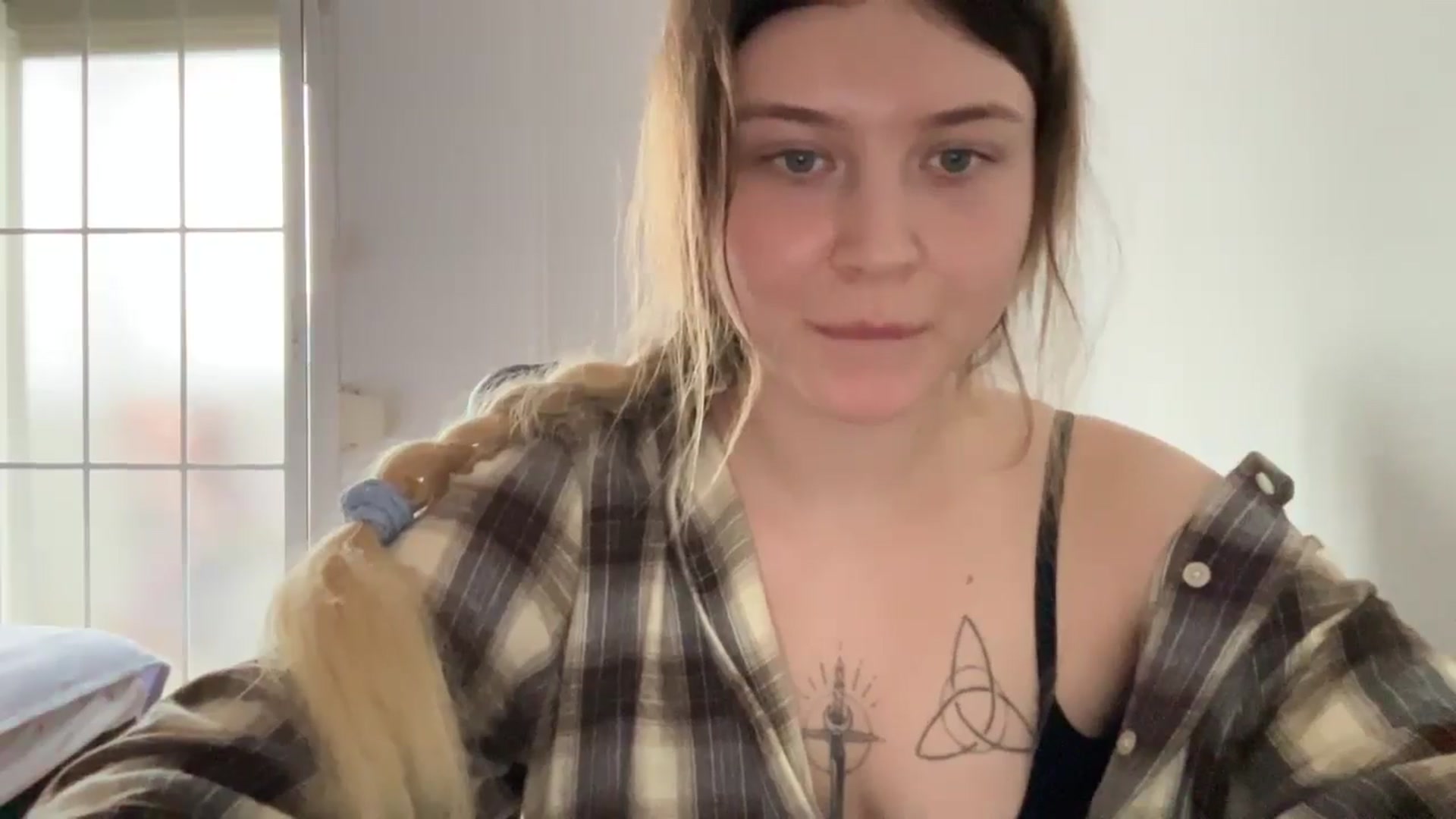 Gallery image thumbnail from BuckwheatLady's myfreecams stream on, 10/26/2025, 14:28 image 20 of 20