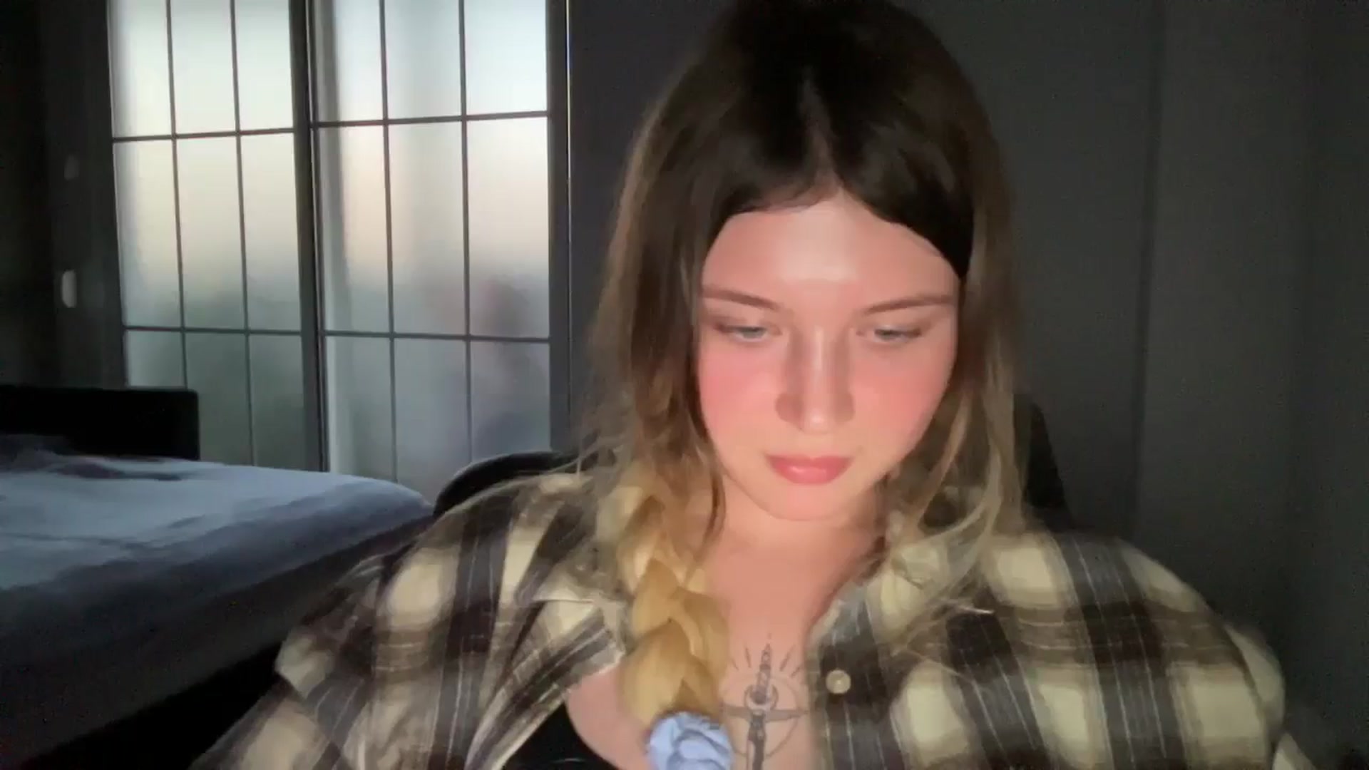Gallery image thumbnail from BuckwheatLady's myfreecams stream on, 10/26/2025, 18:07 image 12 of 20