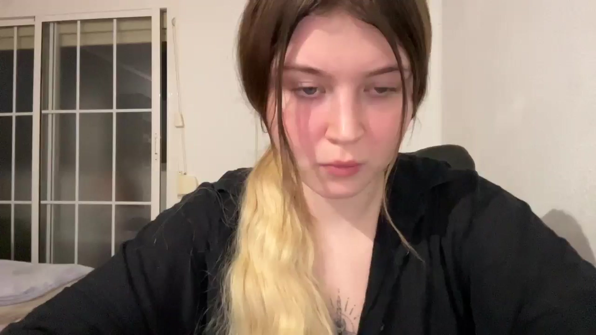 Gallery image thumbnail from BuckwheatLady's myfreecams stream on, 10/27/2025, 17:50 image 18 of 20