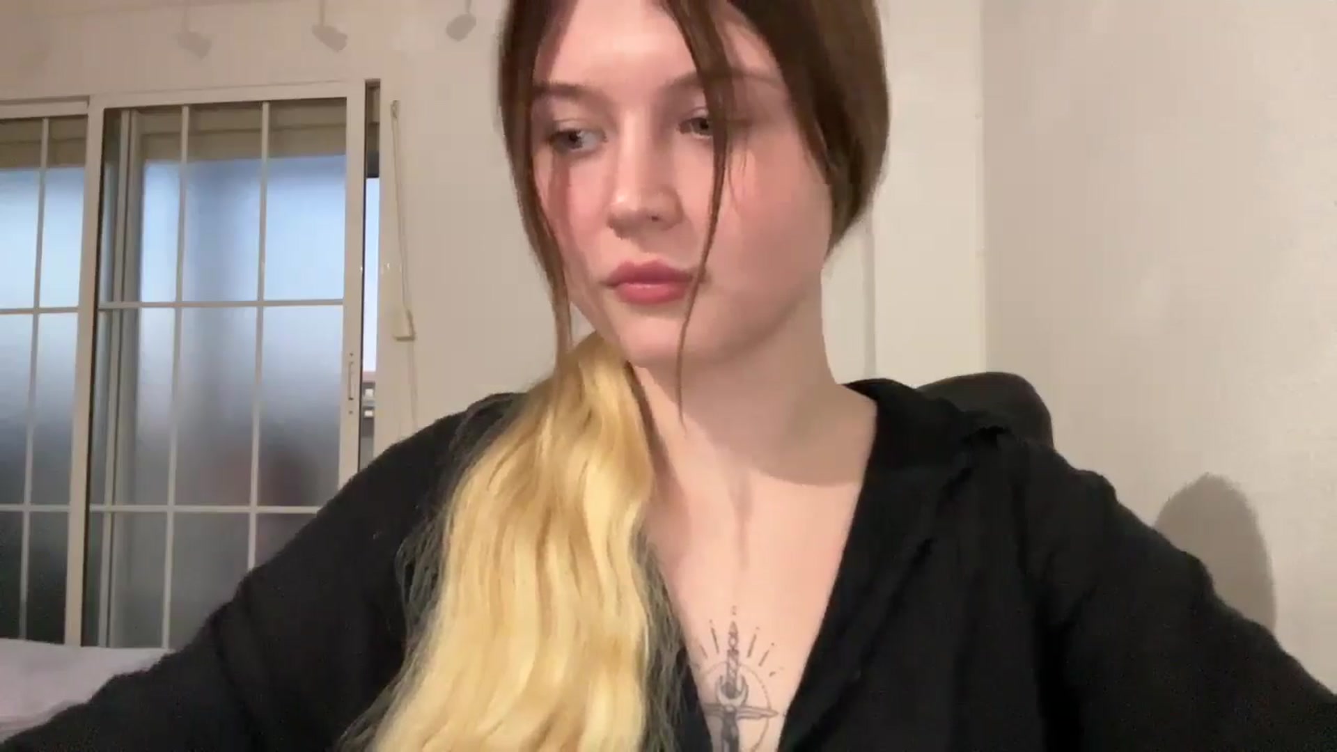 Gallery image thumbnail from BuckwheatLady's myfreecams stream on, 10/27/2025, 17:50 image 5 of 20