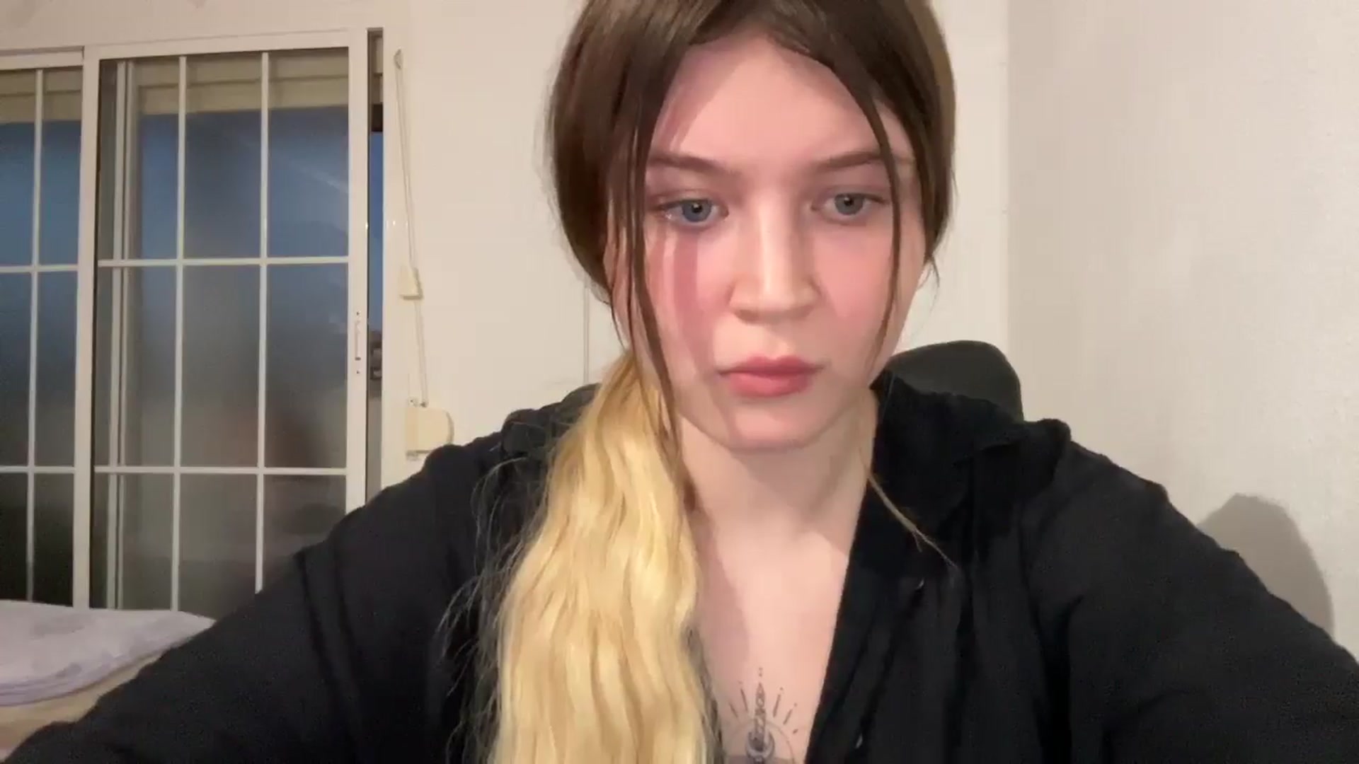 Gallery image thumbnail from BuckwheatLady's myfreecams stream on, 10/27/2025, 17:50 image 11 of 20
