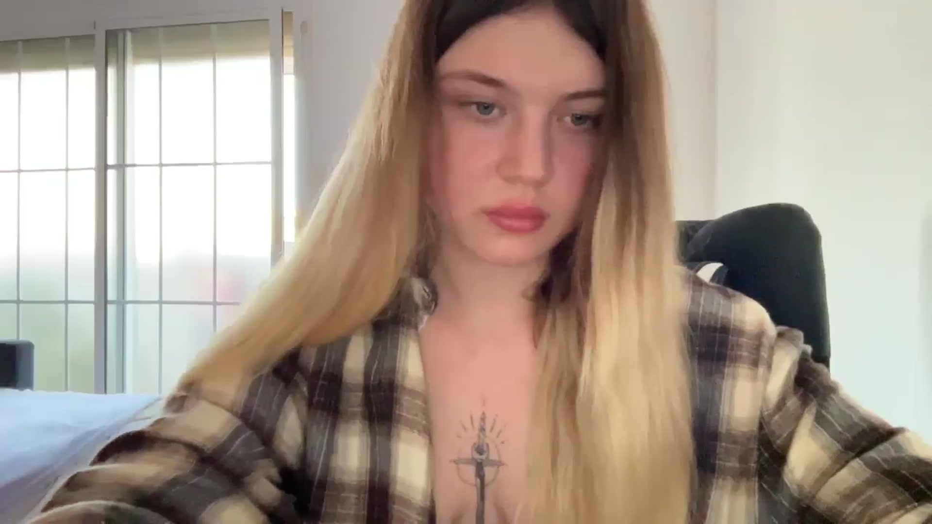 Gallery image thumbnail from BuckwheatLady's myfreecams stream on, 10/28/2025, 15:19 image 7 of 20